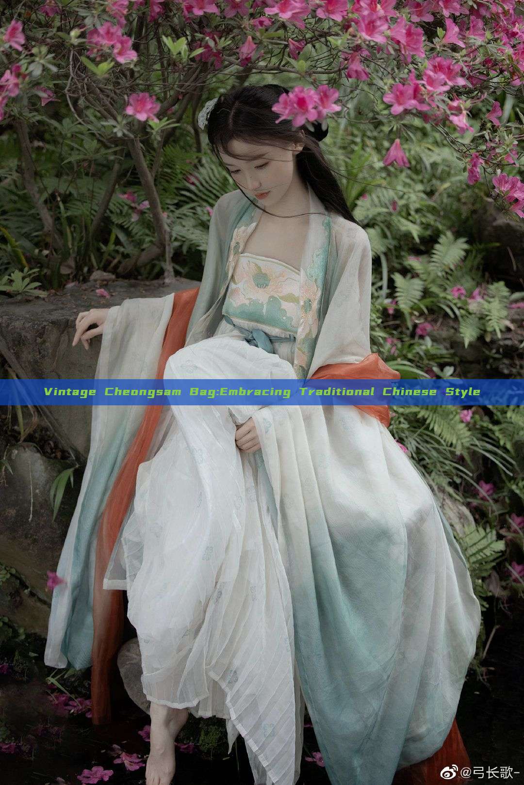 Vintage Cheongsam Bag:Embracing Traditional Chinese Style Vintage Cheongsam Bag:Embracing Traditional Chinese Style