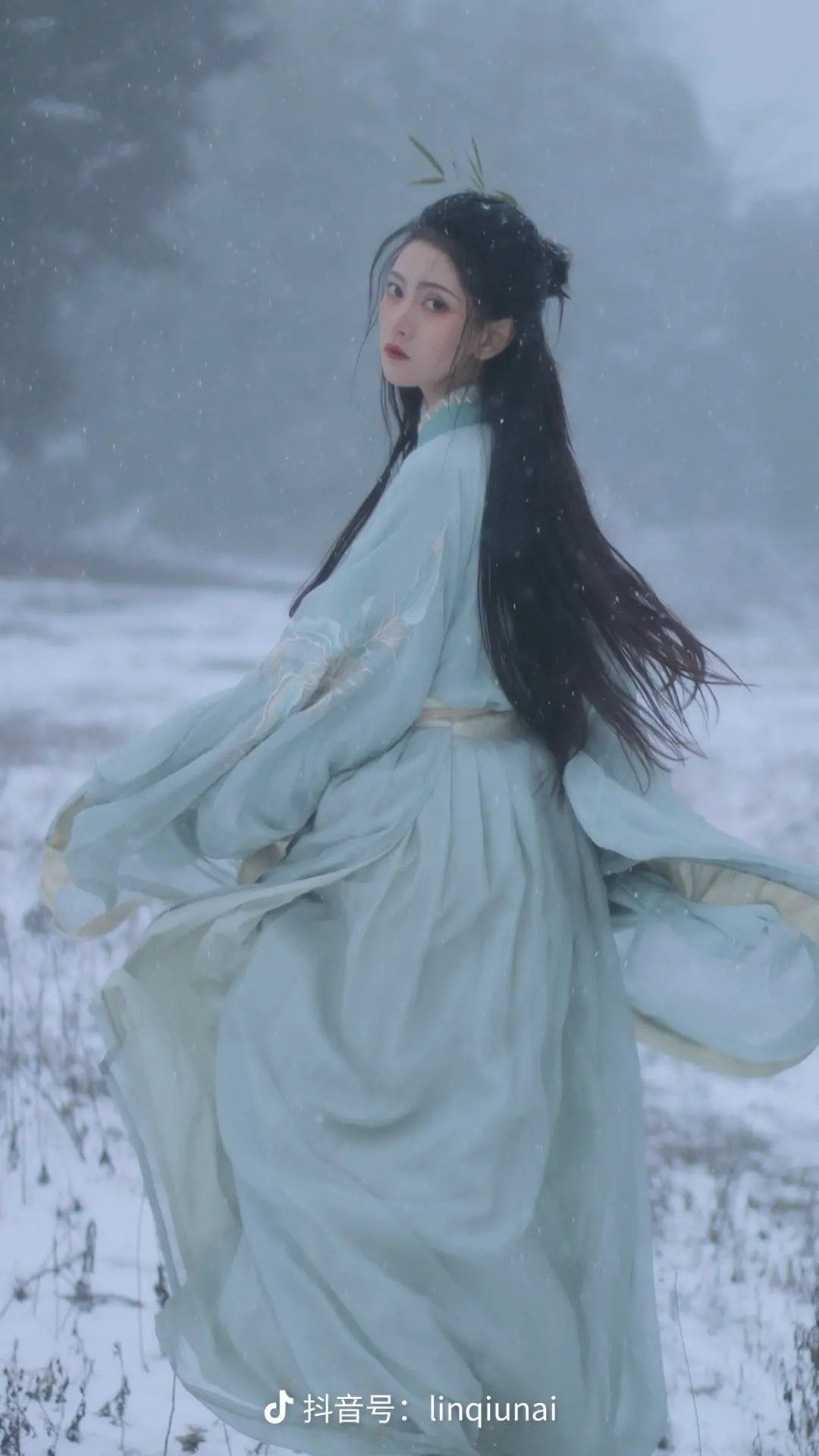 Summer Style:The Rise of Traditional Chinese MaFace Skirts for Girls Summer Style:The Rise of Traditional Chinese MaFace Skirts for Girls
