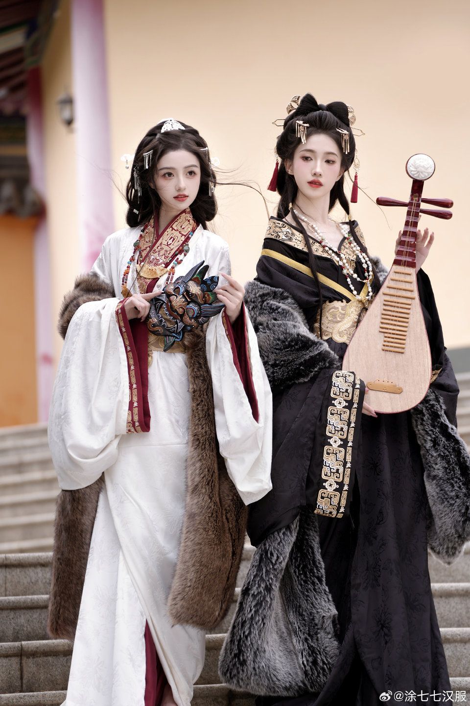 The Splendor of Hanfu Collars:A Journey into Traditional Chinese Jewelry The Splendor of Hanfu Collars:A Journey into Traditional Chinese Jewelry