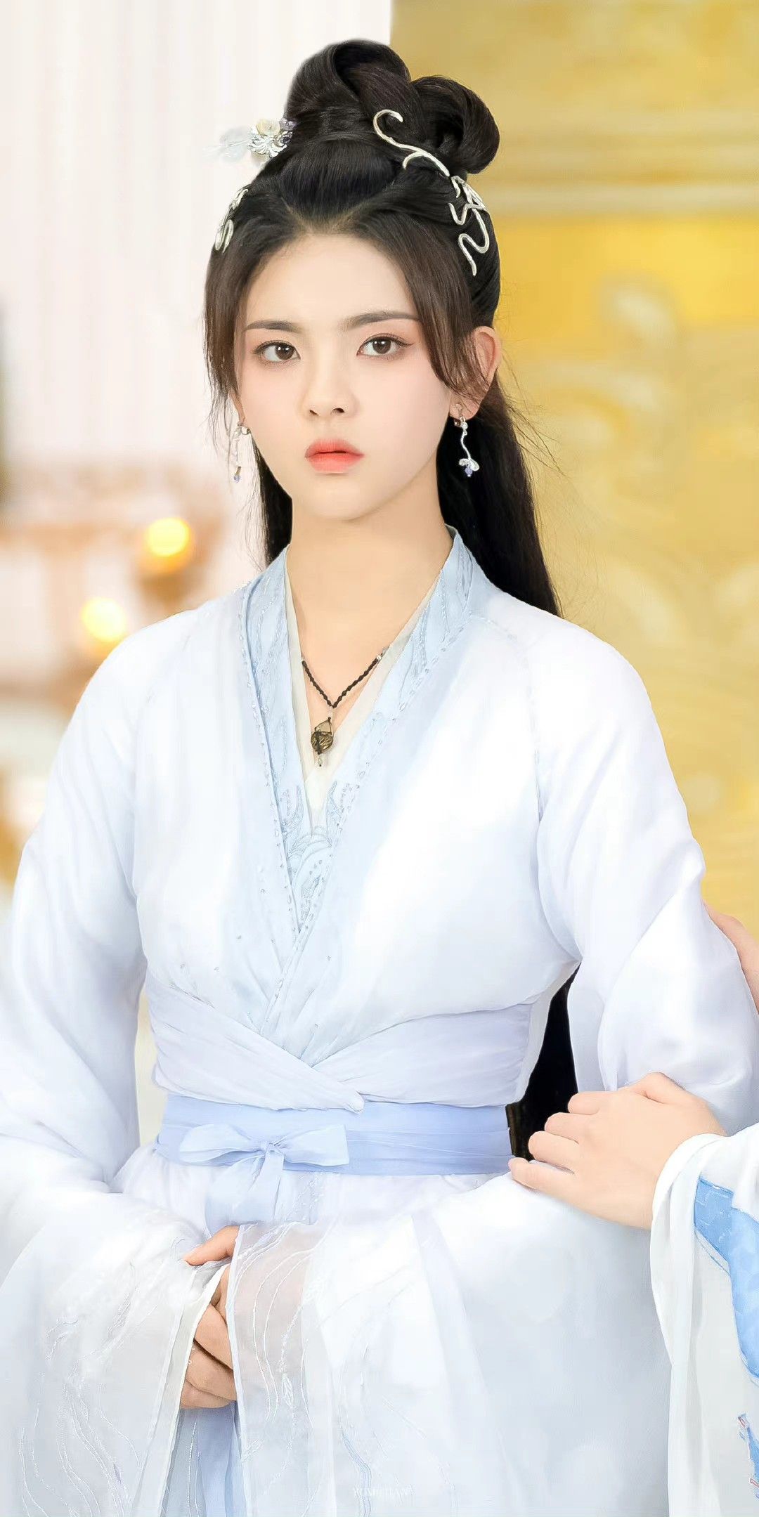 Children in Traditional Hanfu Fashion:A Glimpse into the Splendor of Hanfu Photo Shoots Children in Traditional Hanfu Fashion:A Glimpse into the Splendor of Hanfu Photo Shoots