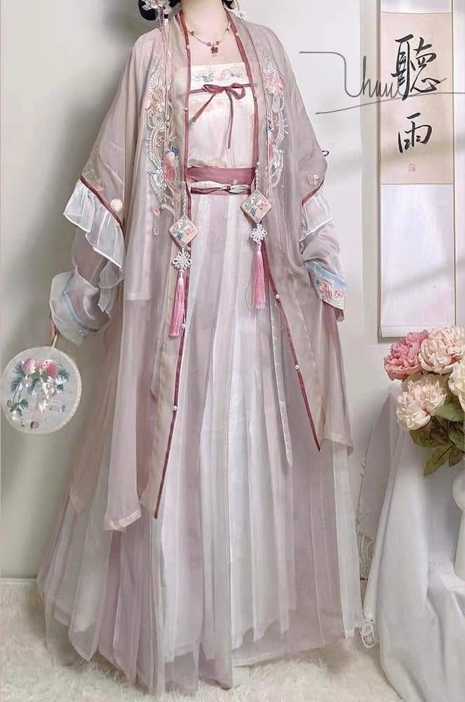 The Evolution of Cheongsam Princess Dress:A Modern Makeover The Evolution of Cheongsam Princess Dress:A Modern Makeover