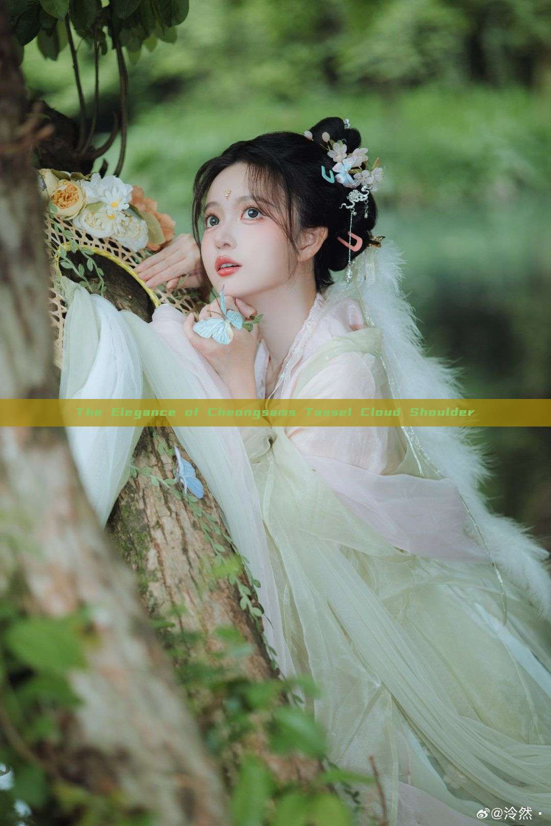 The Elegance of Cheongsams Tassel Cloud Shoulder The Elegance of Cheongsams Tassel Cloud Shoulder