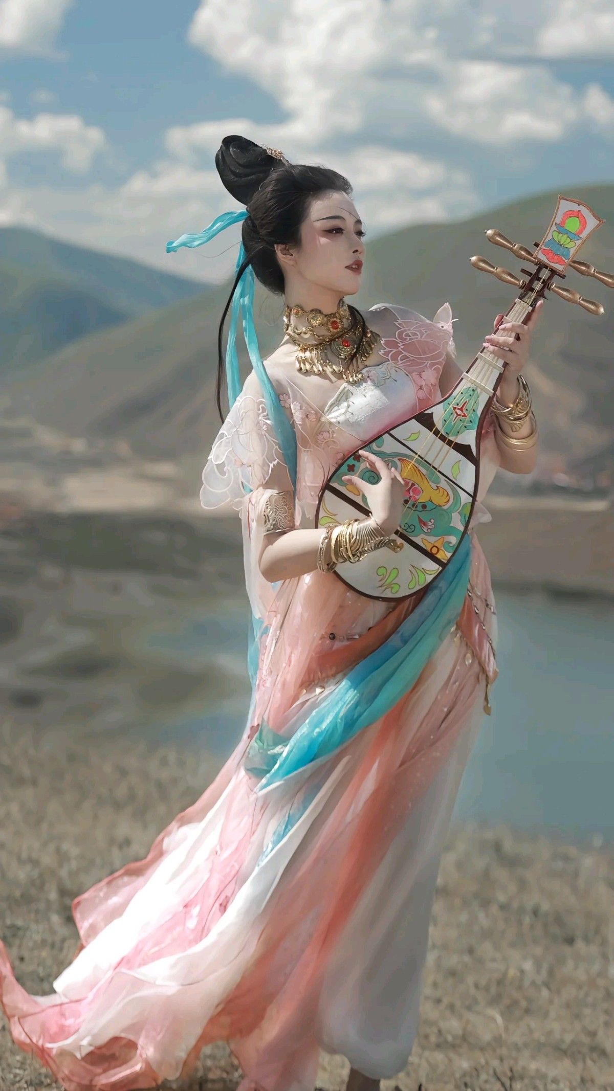 Embracing Modernity in 2025:The Reimagined Cheongsam for Everyday Wear Embracing Modernity in 2025:The Reimagined Cheongsam for Everyday Wear