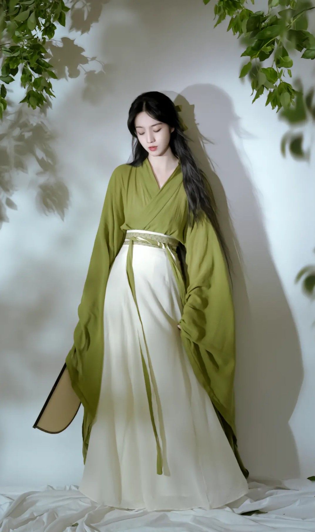 Song-Style Hanfu Three-Piece Set for Girls:A Glimpse into Traditional Elegance Song-Style Hanfu Three-Piece Set for Girls:A Glimpse into Traditional Elegance