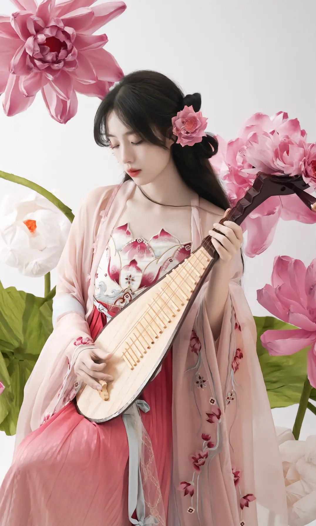 The Splendor of Blue Hanfu:A Journey into Traditional Chinese Elegance The Splendor of Blue Hanfu:A Journey into Traditional Chinese Elegance
