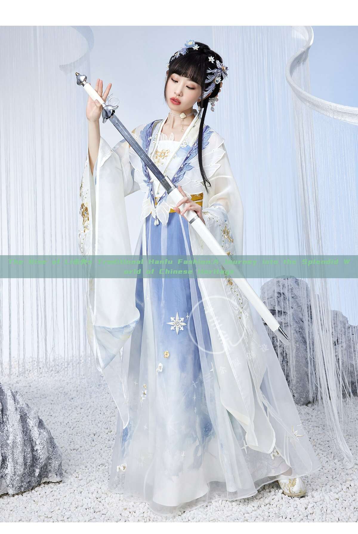 The Rise of Li未央s Traditional Hanfu Fashion:A Journey into the Splendid World of Chinese Heritage The Rise of Li未央s Traditional Hanfu Fashion:A Journey into the Splendid World of Chinese Heritage