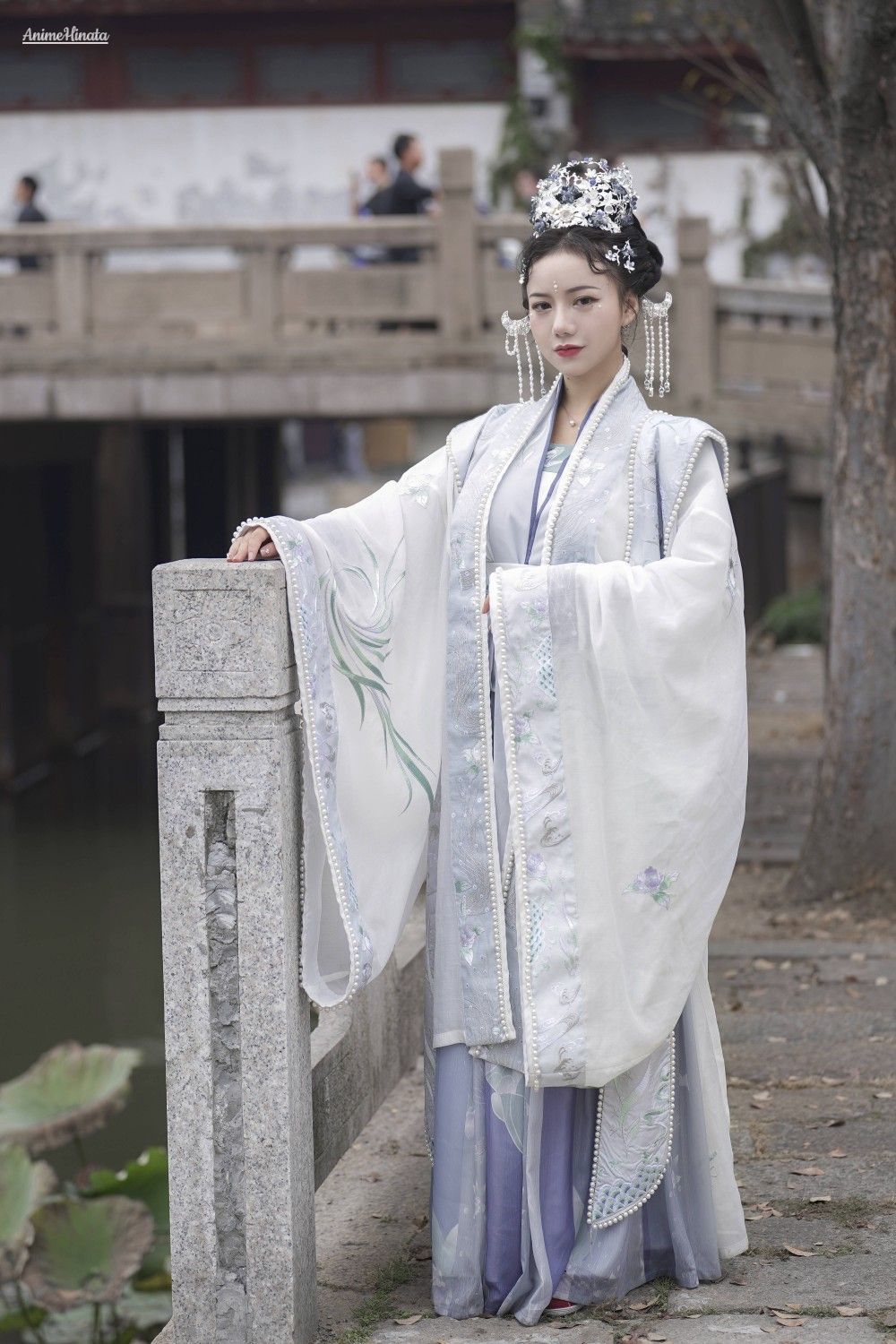 Childhood in Chinese Traditional Style:The Rise of Hanfu for Girls Childhood in Chinese Traditional Style:The Rise of Hanfu for Girls