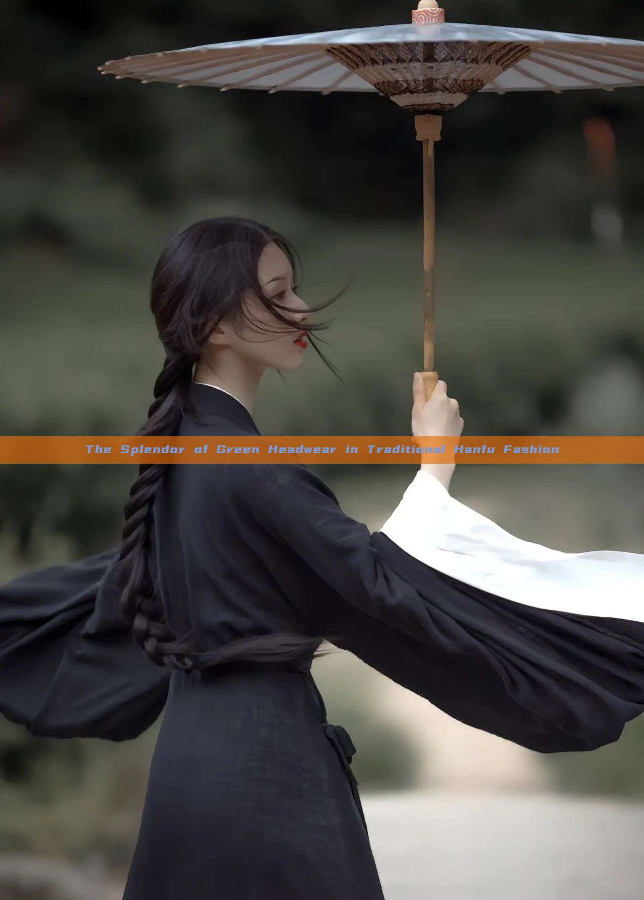 The Splendor of Green Headwear in Traditional Hanfu Fashion The Splendor of Green Headwear in Traditional Hanfu Fashion