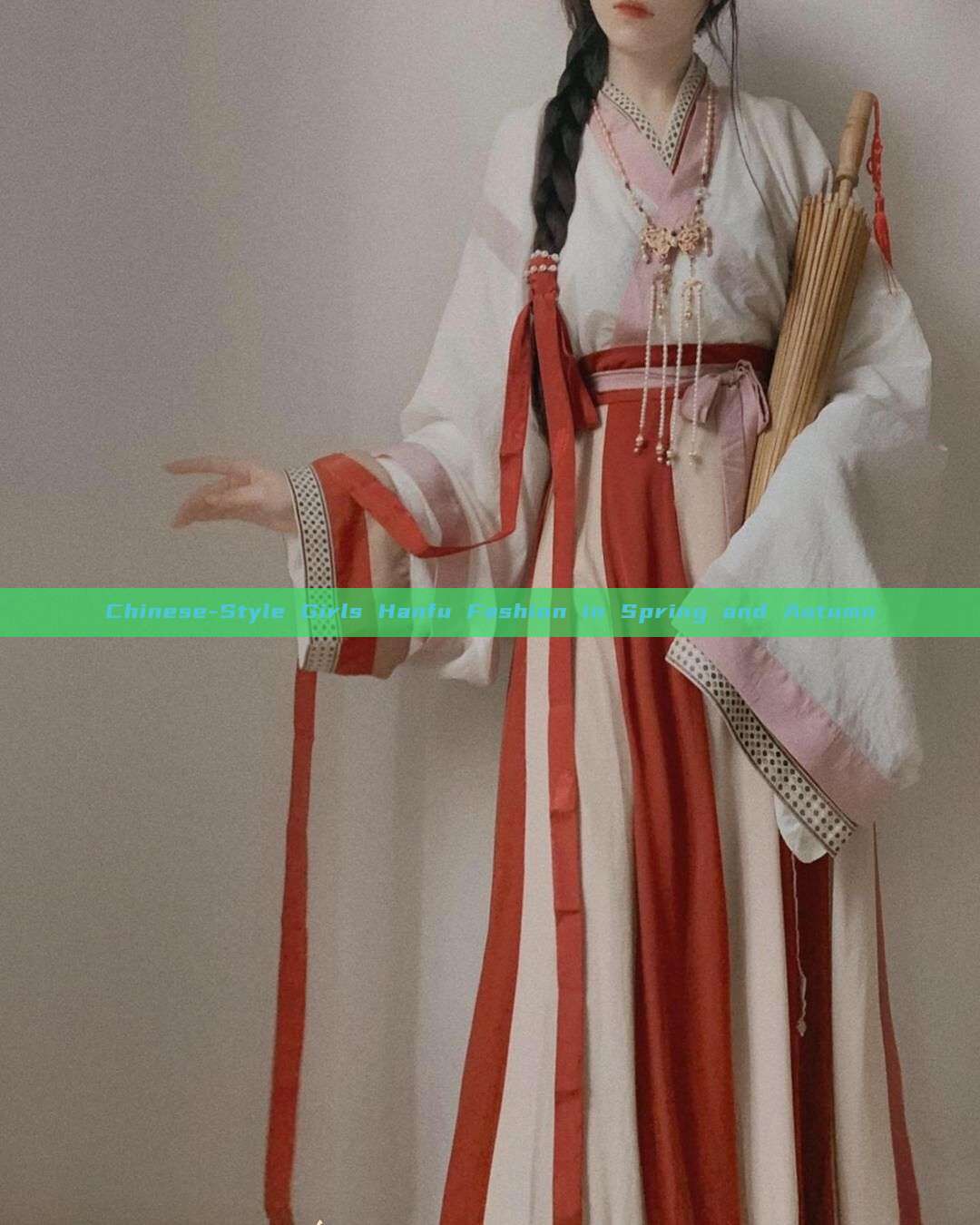 Chinese-Style Girls Hanfu Fashion in Spring and Autumn