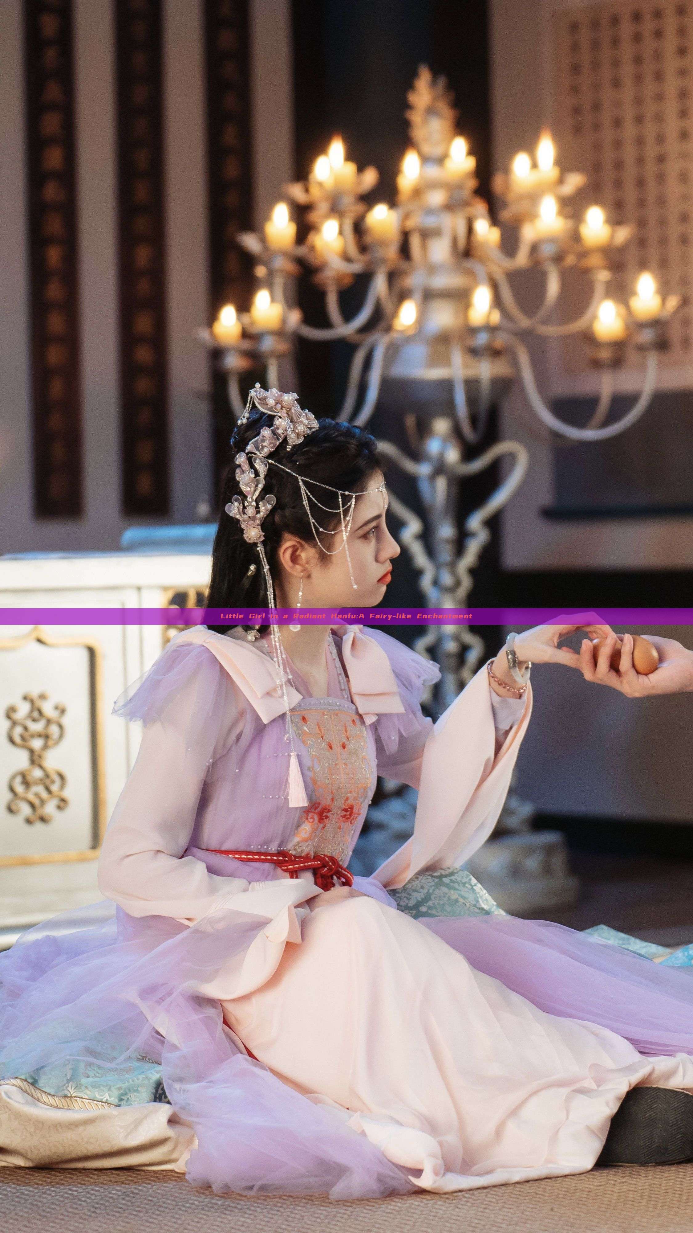 Little Girl in a Radiant Hanfu:A Fairy-like Enchantment