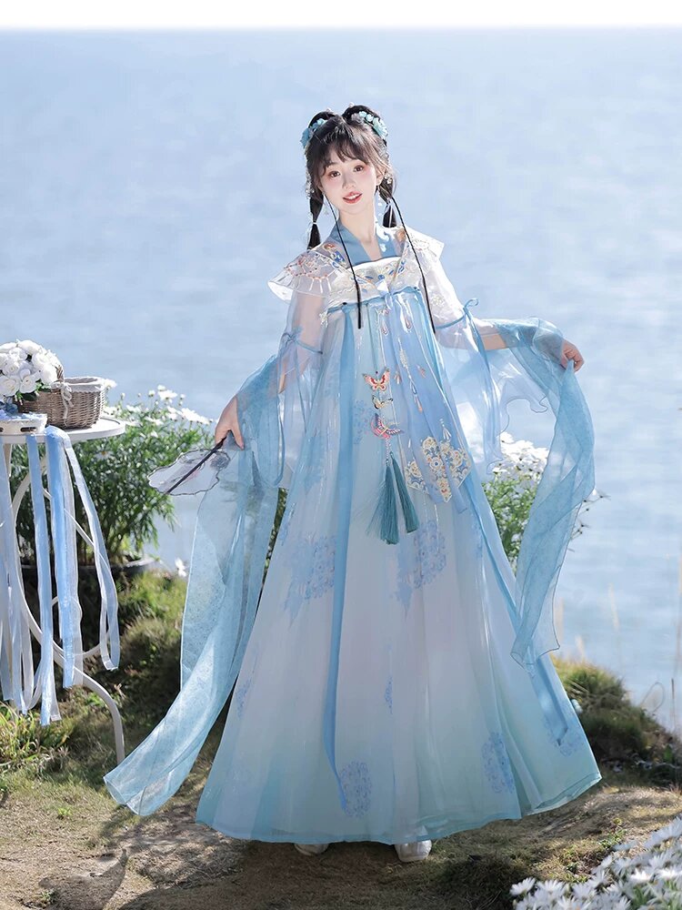 The Journey of a Hanfu Princess Doll