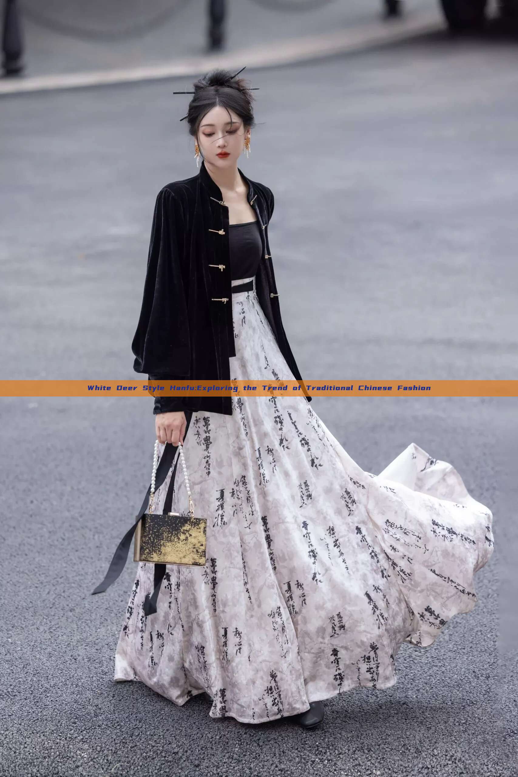 White Deer Style Hanfu:Exploring the Trend of Traditional Chinese Fashion White Deer Style Hanfu:Exploring the Trend of Traditional Chinese Fashion