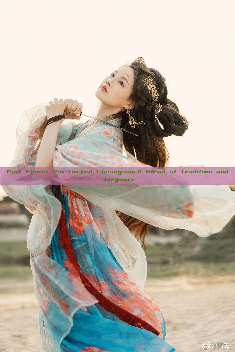 Pink Flower Pin-Tucked Cheongsam:A Blend of Tradition and Elegance