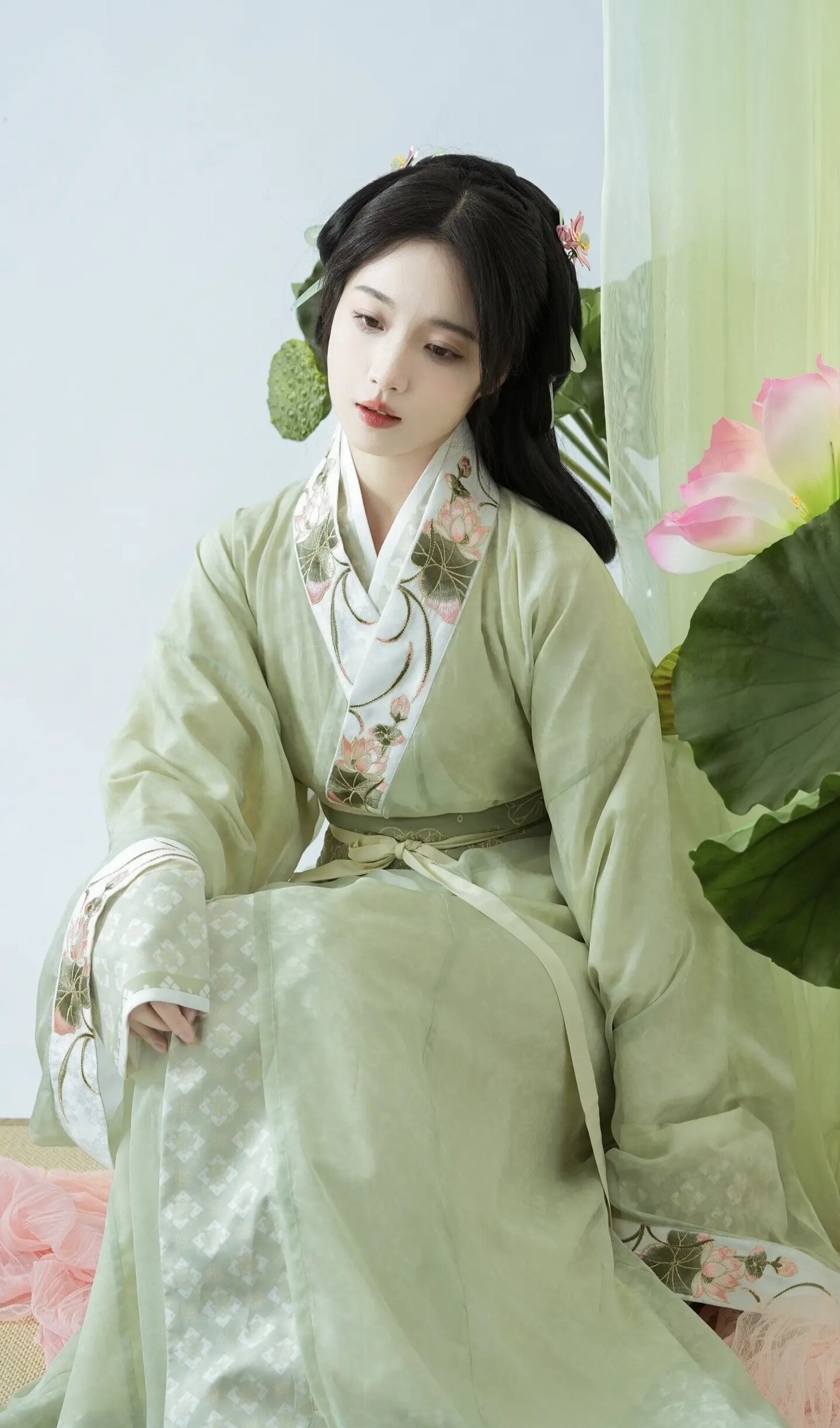 Elegant New Arrival:The Refinement of Cheongsam Skirts Elegant New Arrival:The Refinement of Cheongsam Skirts
