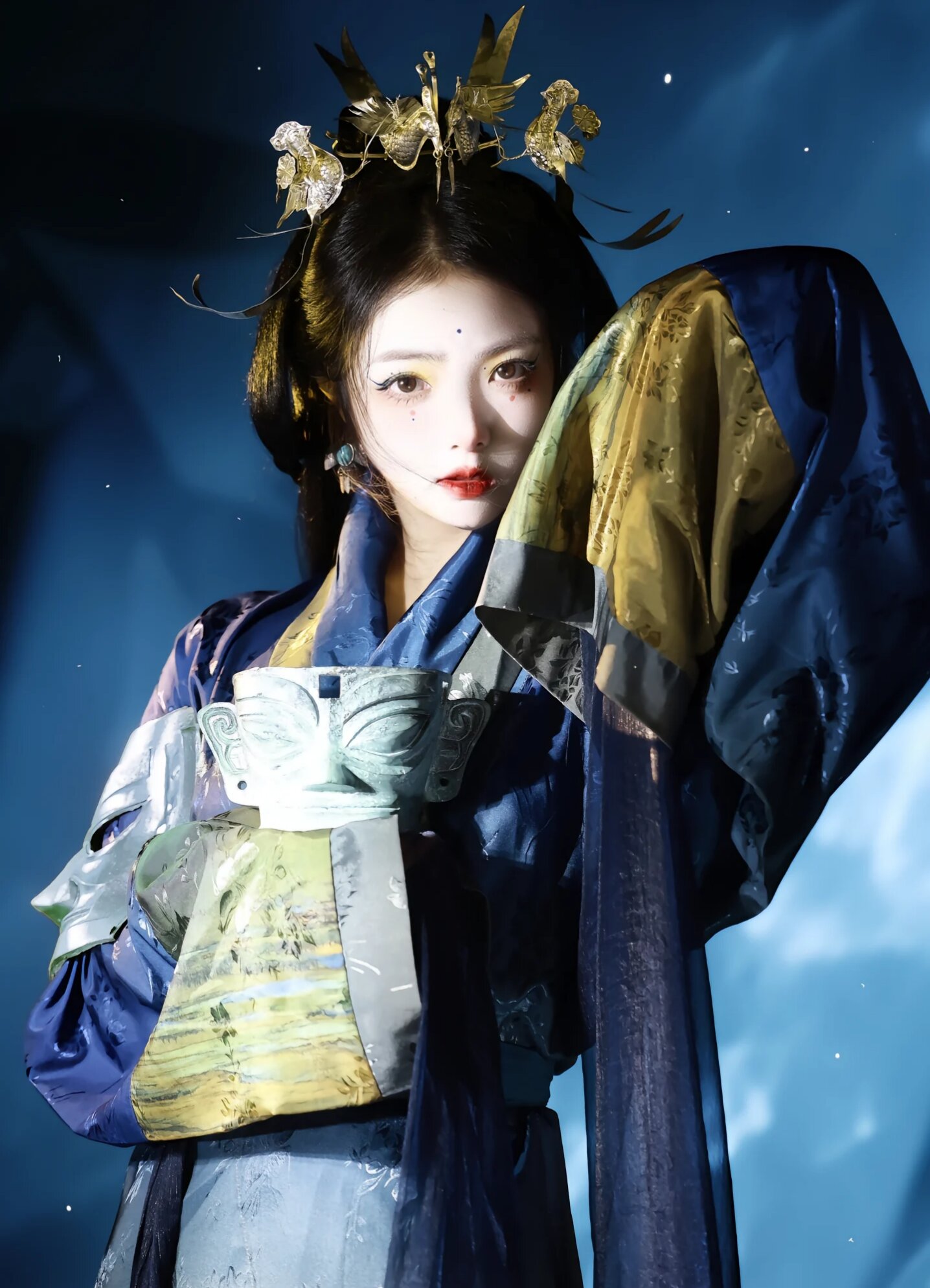 嫁衣汉服凤冠霞帔