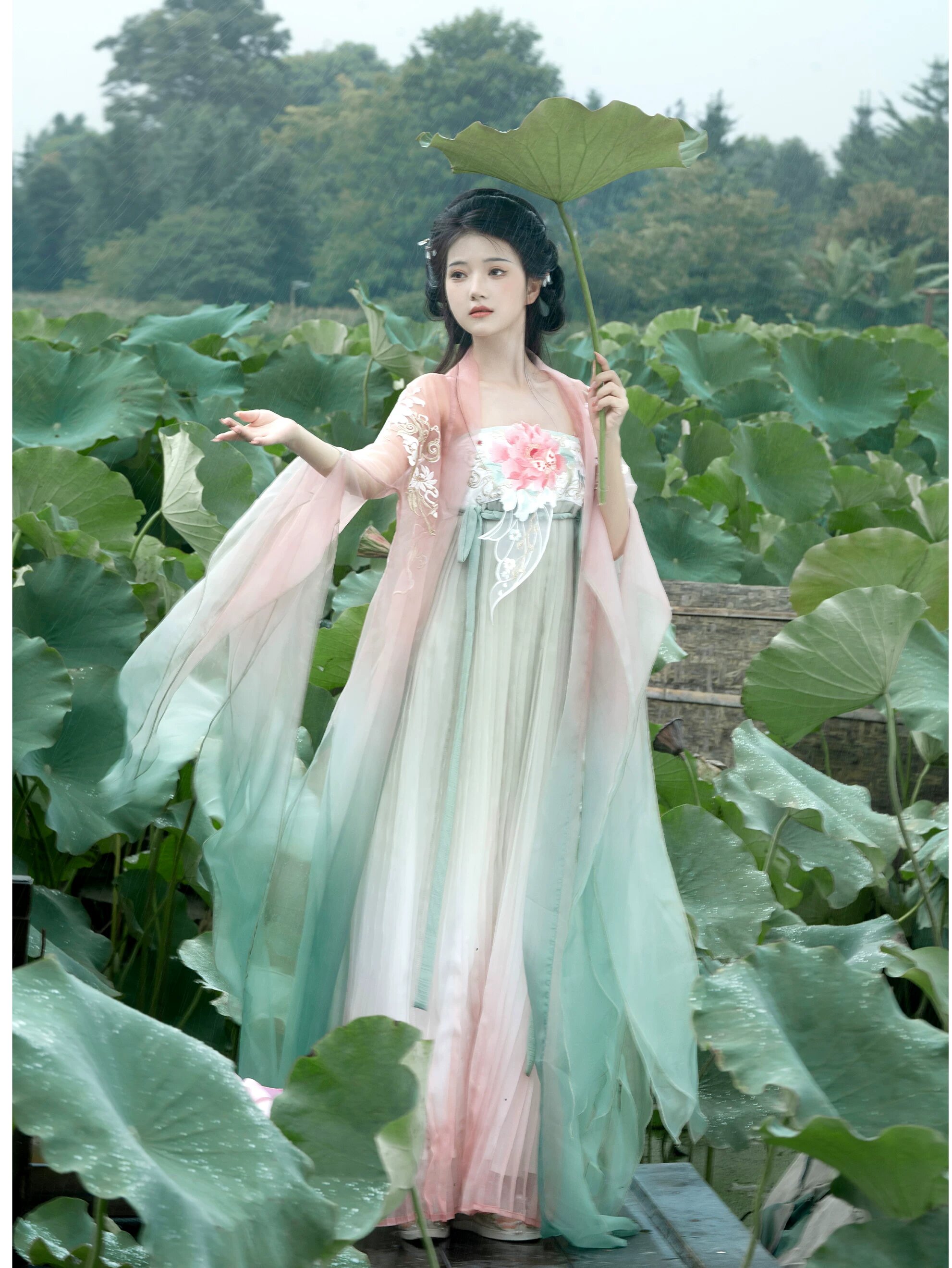 The Enchantment of a Pink Cheongsam Skirt for Women The Enchantment of a Pink Cheongsam Skirt for Women