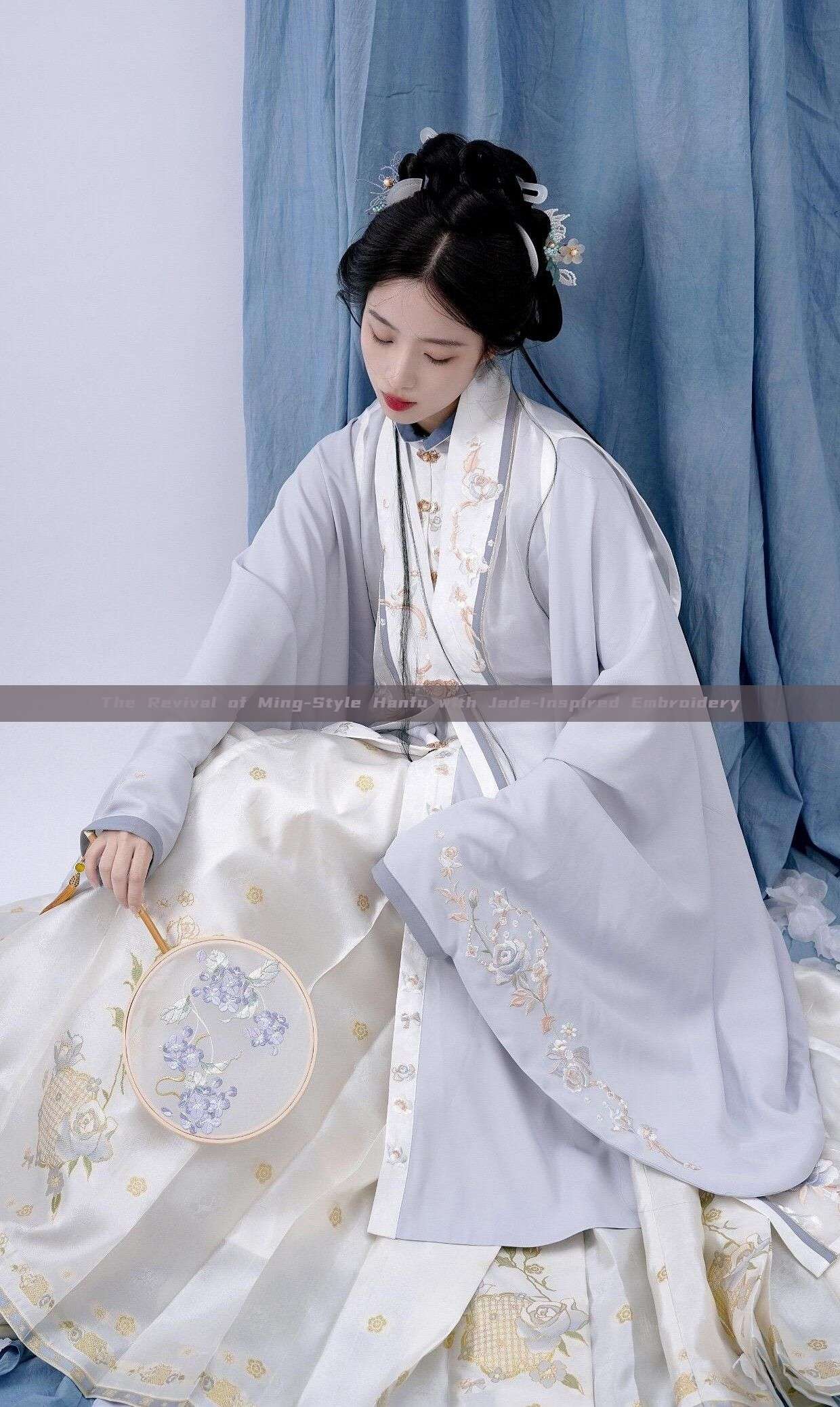 The Revival of Ming-Style Hanfu with Jade-Inspired Embroidery The Revival of Ming-Style Hanfu with Jade-Inspired Embroidery