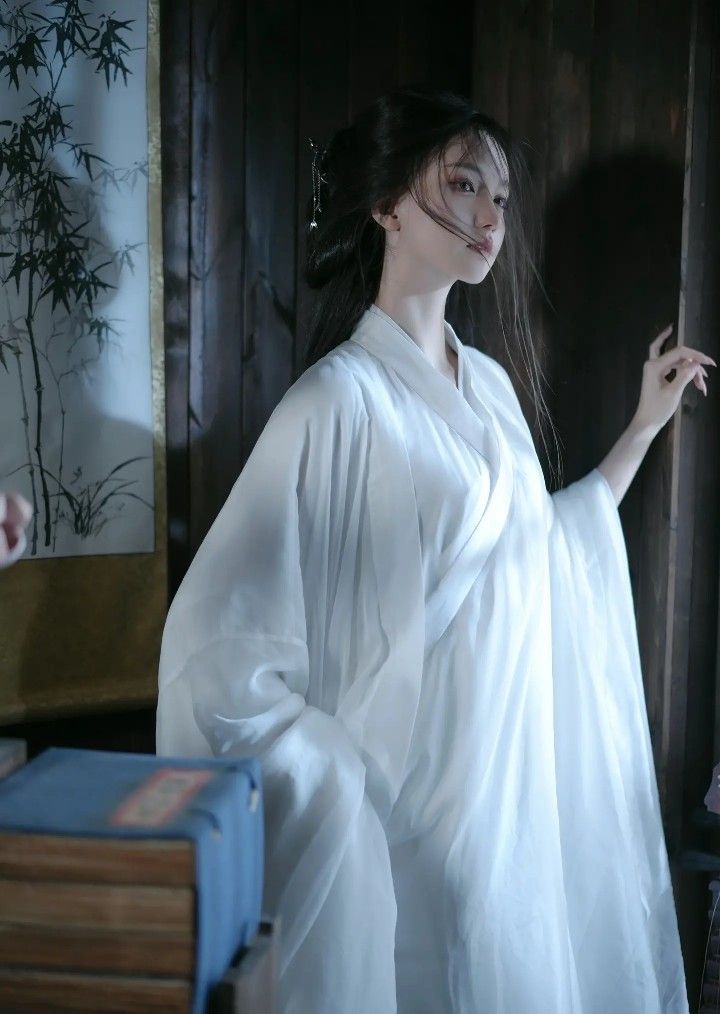 Winter Cheongsam Fashion:The Importance of Quality Underwear Winter Cheongsam Fashion:The Importance of Quality Underwear