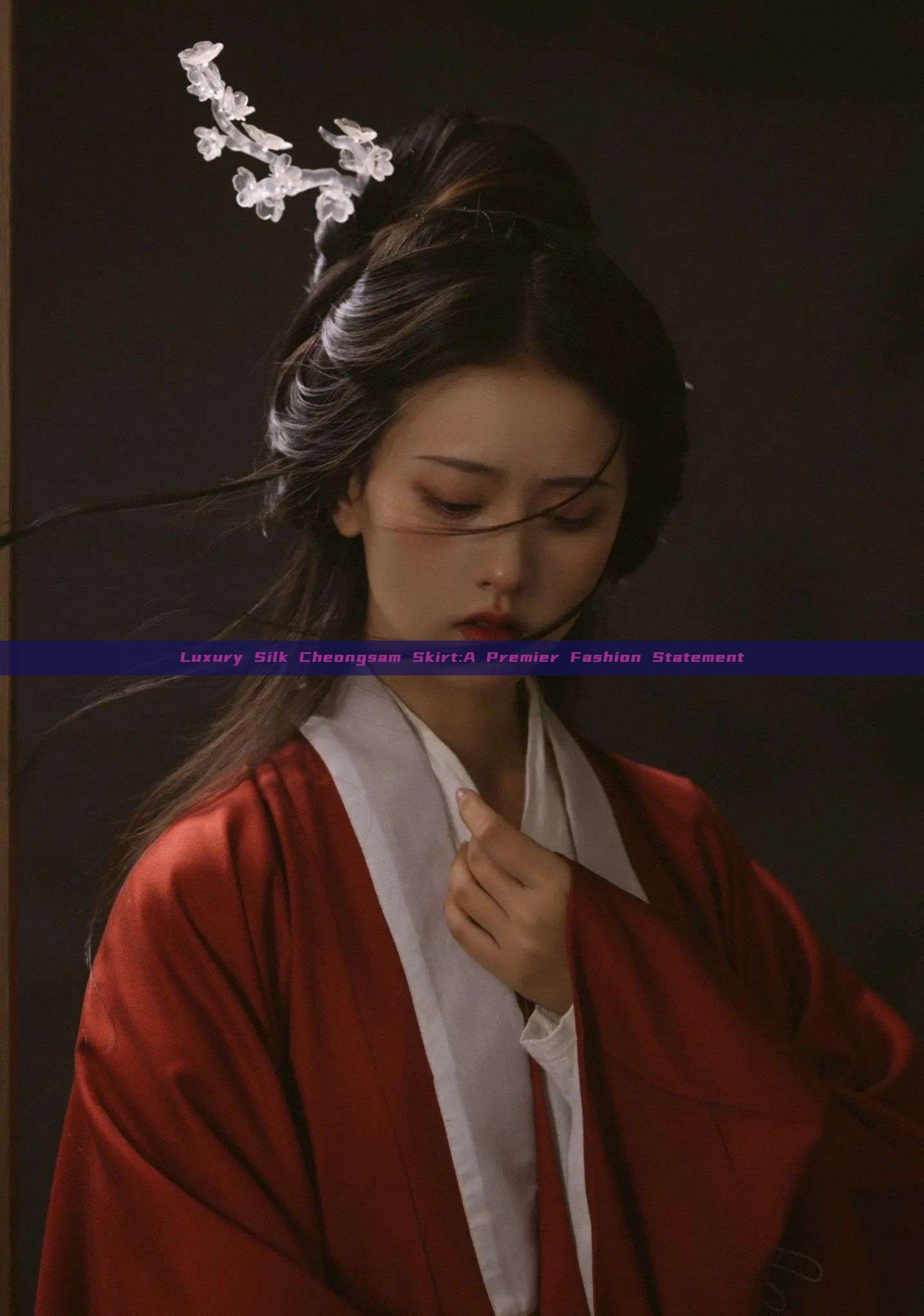 Luxury Silk Cheongsam Skirt:A Premier Fashion Statement Luxury Silk Cheongsam Skirt:A Premier Fashion Statement