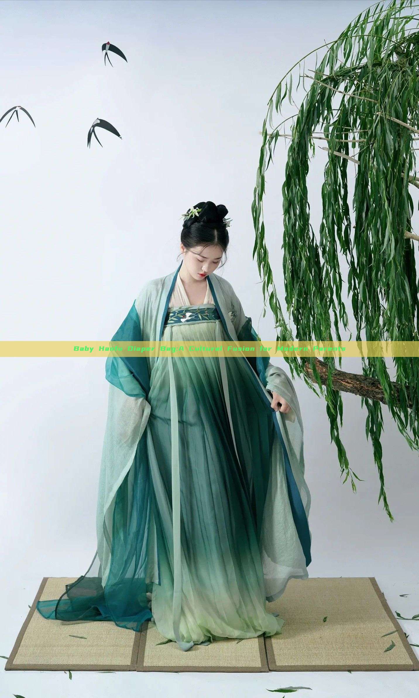 Baby Hanfu Diaper Bag:A Cultural Fusion for Modern Parents Baby Hanfu Diaper Bag:A Cultural Fusion for Modern Parents