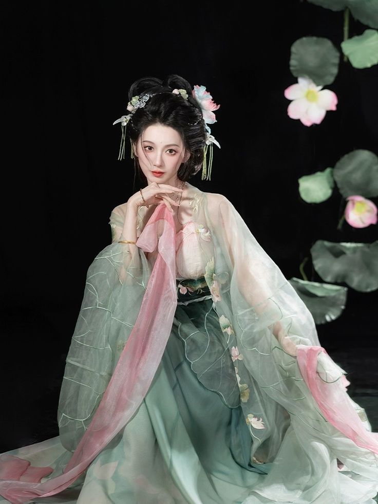 2024 Autumn Fashion:New Arrivals of Traditional Qipao Womens Dress with Modern Twist 2024 Autumn Fashion:New Arrivals of Traditional Qipao Womens Dress with Modern Twist