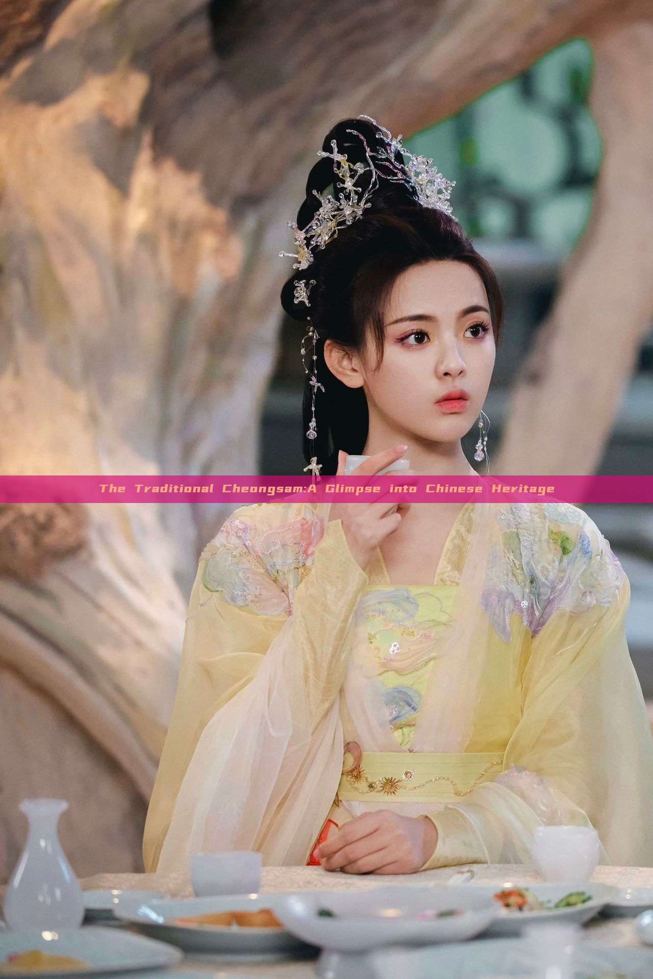 The Traditional Cheongsam:A Glimpse into Chinese Heritage The Traditional Cheongsam:A Glimpse into Chinese Heritage