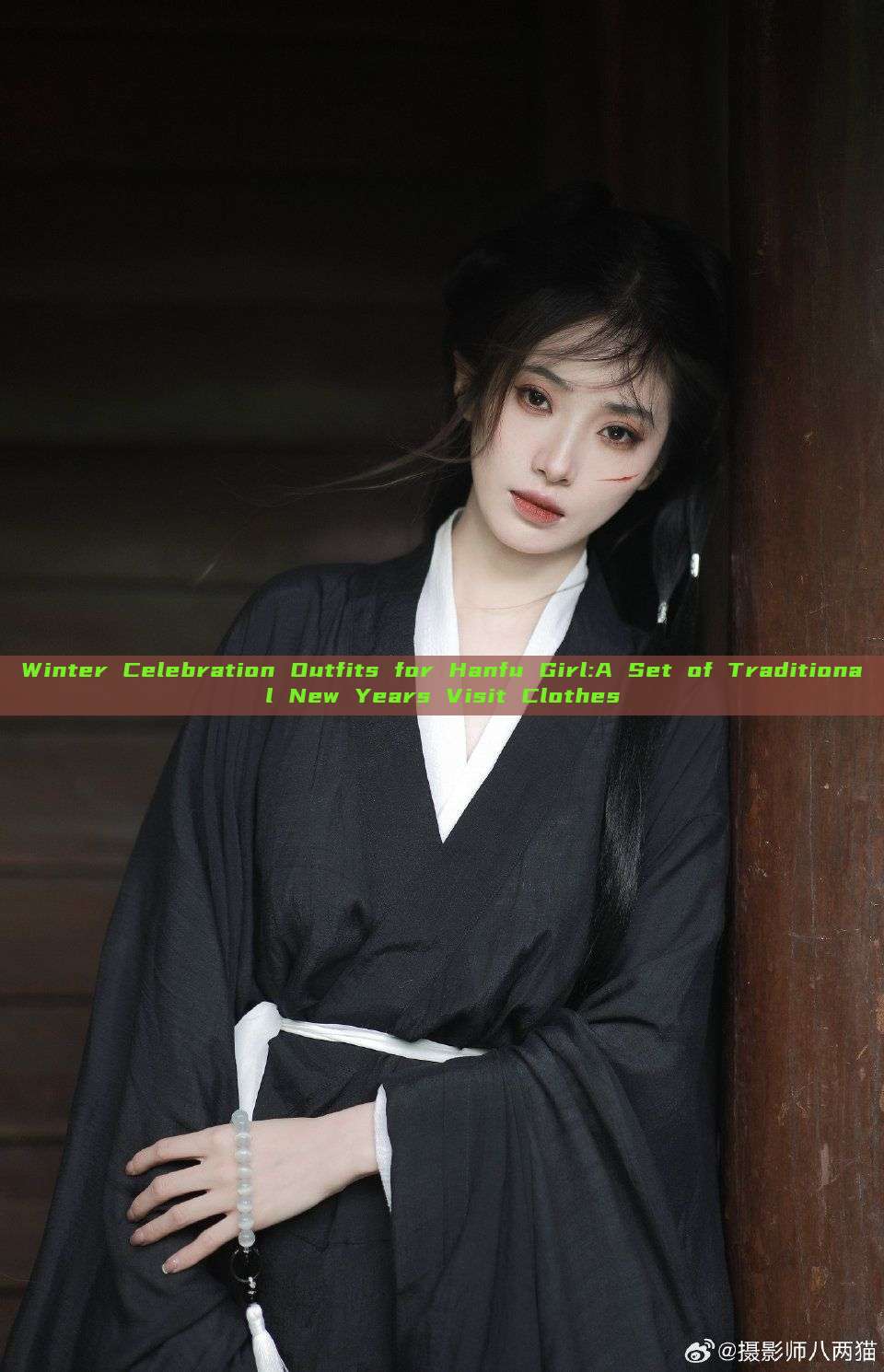 Winter Celebration Outfits for Hanfu Girl:A Set of Traditional New Years Visit Clothes Winter Celebration Outfits for Hanfu Girl:A Set of Traditional New Years Visit Clothes