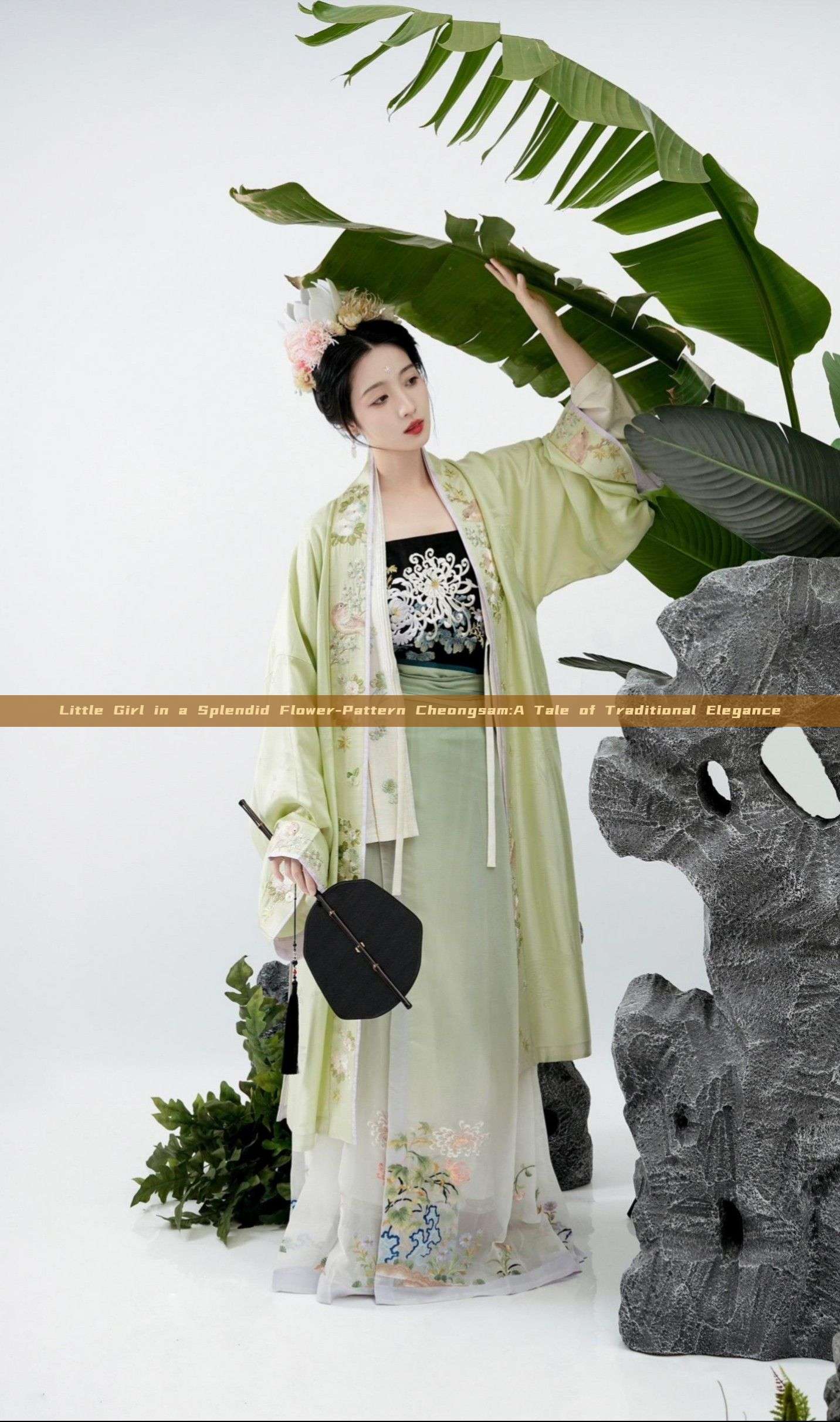 Little Girl in a Splendid Flower-Pattern Cheongsam:A Tale of Traditional Elegance