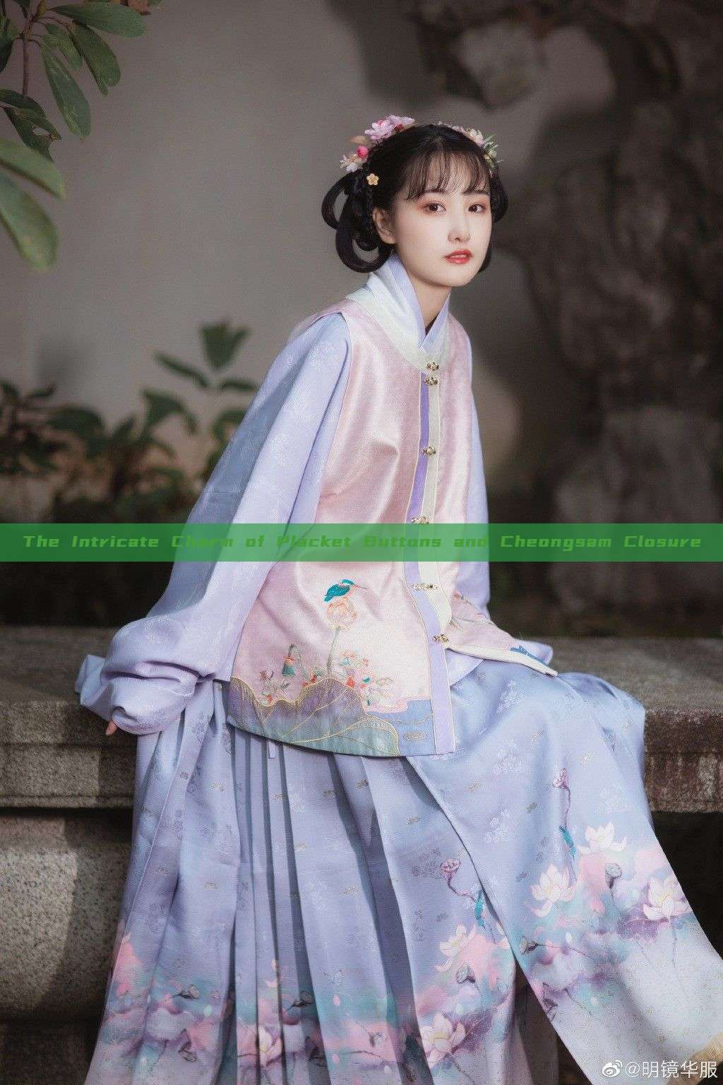 The Intricate Charm of Placket Buttons and Cheongsam Closure The Intricate Charm of Placket Buttons and Cheongsam Closure