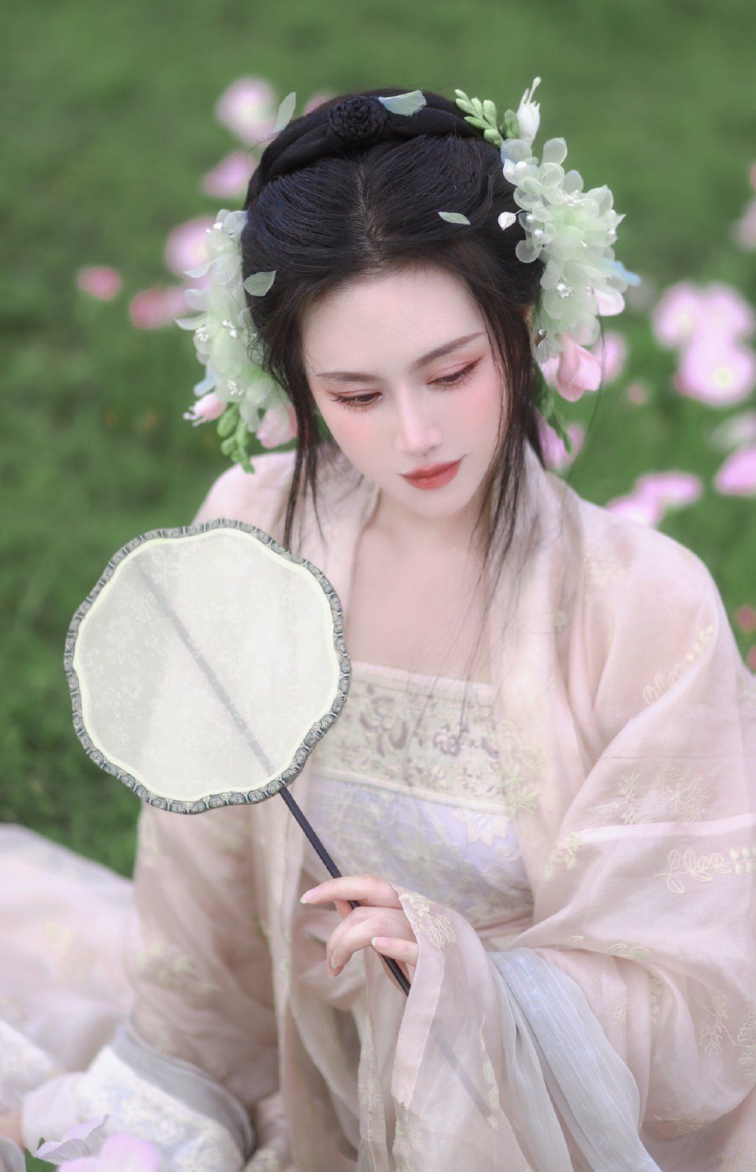 Plus-Size Womens Ma-Tai Skirt:Embracing the Beauty of Traditional Elegance Plus-Size Womens Ma-Tai Skirt:Embracing the Beauty of Traditional Elegance
