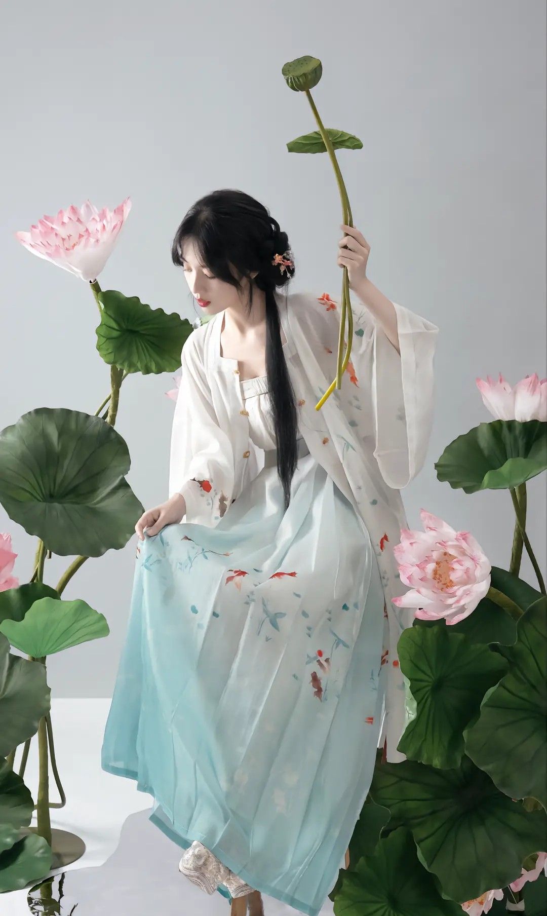 Tall Women’s Daily Qipao Fashion:Embracing the Elegance of Traditional Chinese Clothing Tall Women’s Daily Qipao Fashion:Embracing the Elegance of Traditional Chinese Clothing