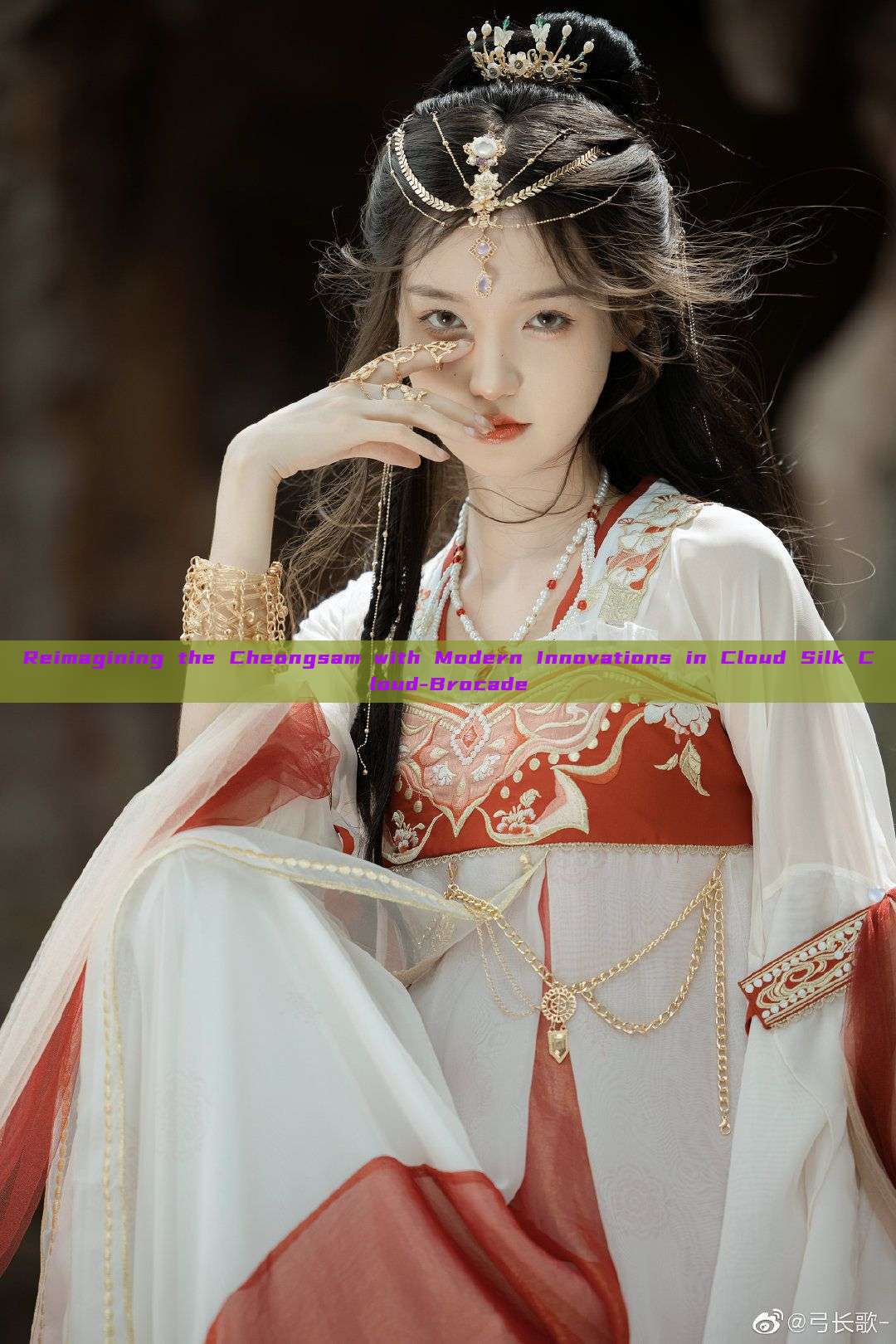 Reimagining the Cheongsam with Modern Innovations in Cloud Silk Cloud-Brocade