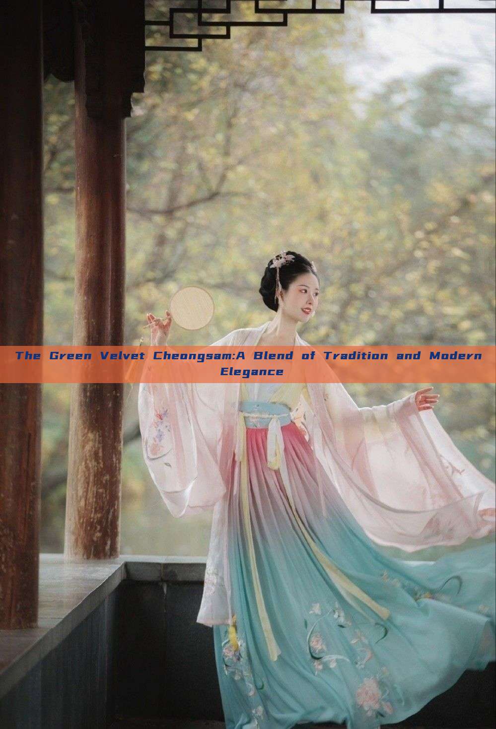 The Green Velvet Cheongsam:A Blend of Tradition and Modern Elegance The Green Velvet Cheongsam:A Blend of Tradition and Modern Elegance