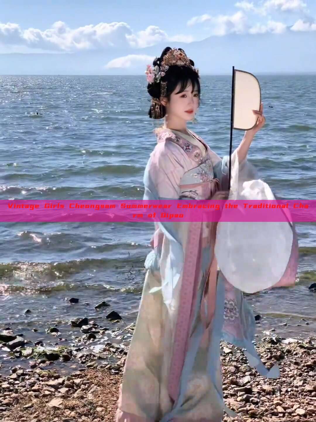 Vintage Girls Cheongsam Summerwear Embracing the Traditional Charm of Qipao Vintage Girls Cheongsam Summerwear Embracing the Traditional Charm of Qipao