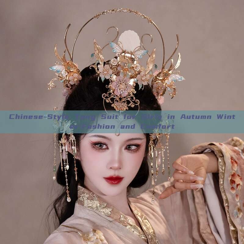 Chinese-Style Tang Suit for Girls in Autumn Winter:Fashion and Comfort Chinese-Style Tang Suit for Girls in Autumn Winter:Fashion and Comfort
