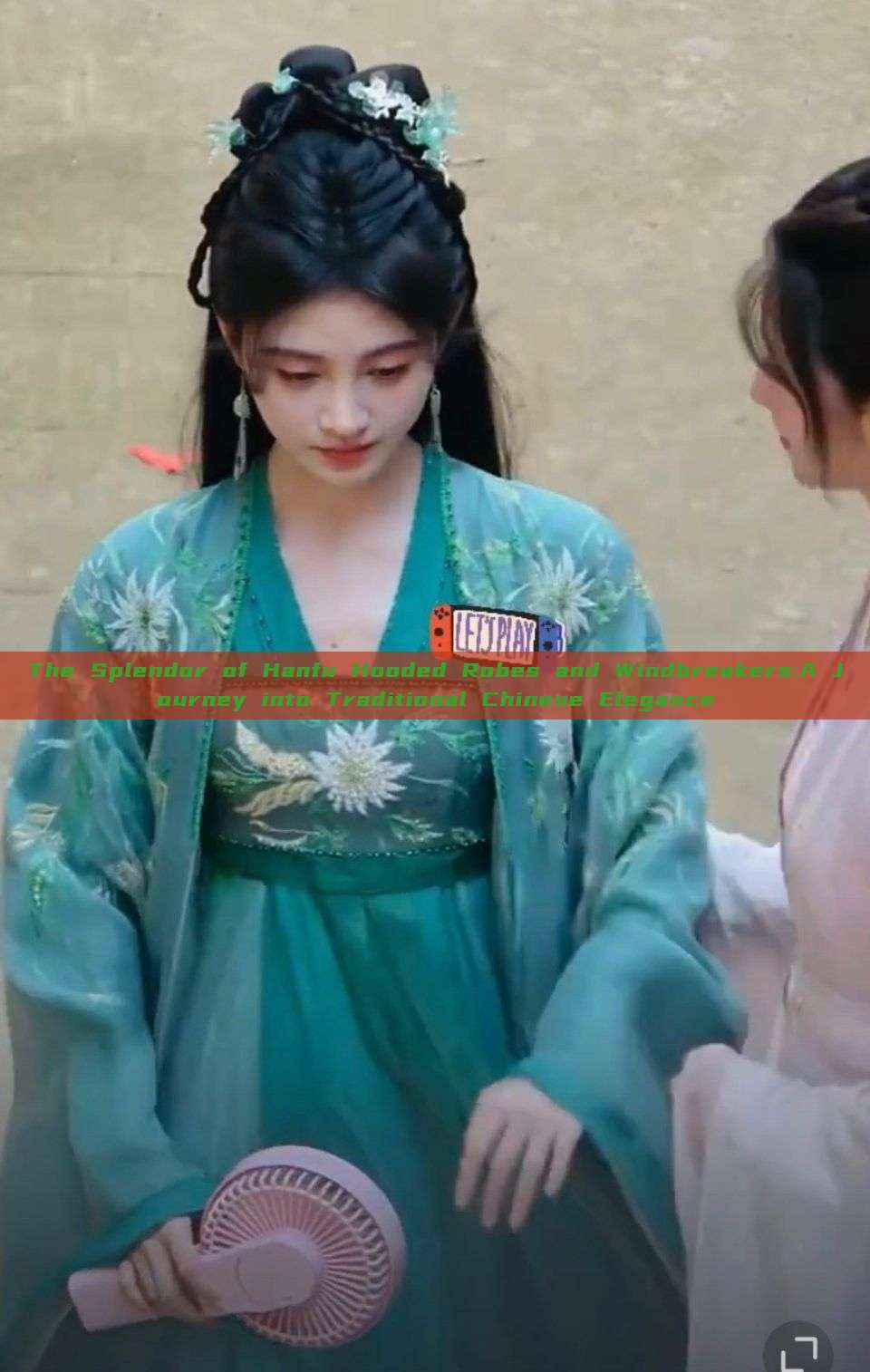 The Splendor of Hanfu Hooded Robes and Windbreakers:A Journey into Traditional Chinese Elegance The Splendor of Hanfu Hooded Robes and Windbreakers:A Journey into Traditional Chinese Elegance