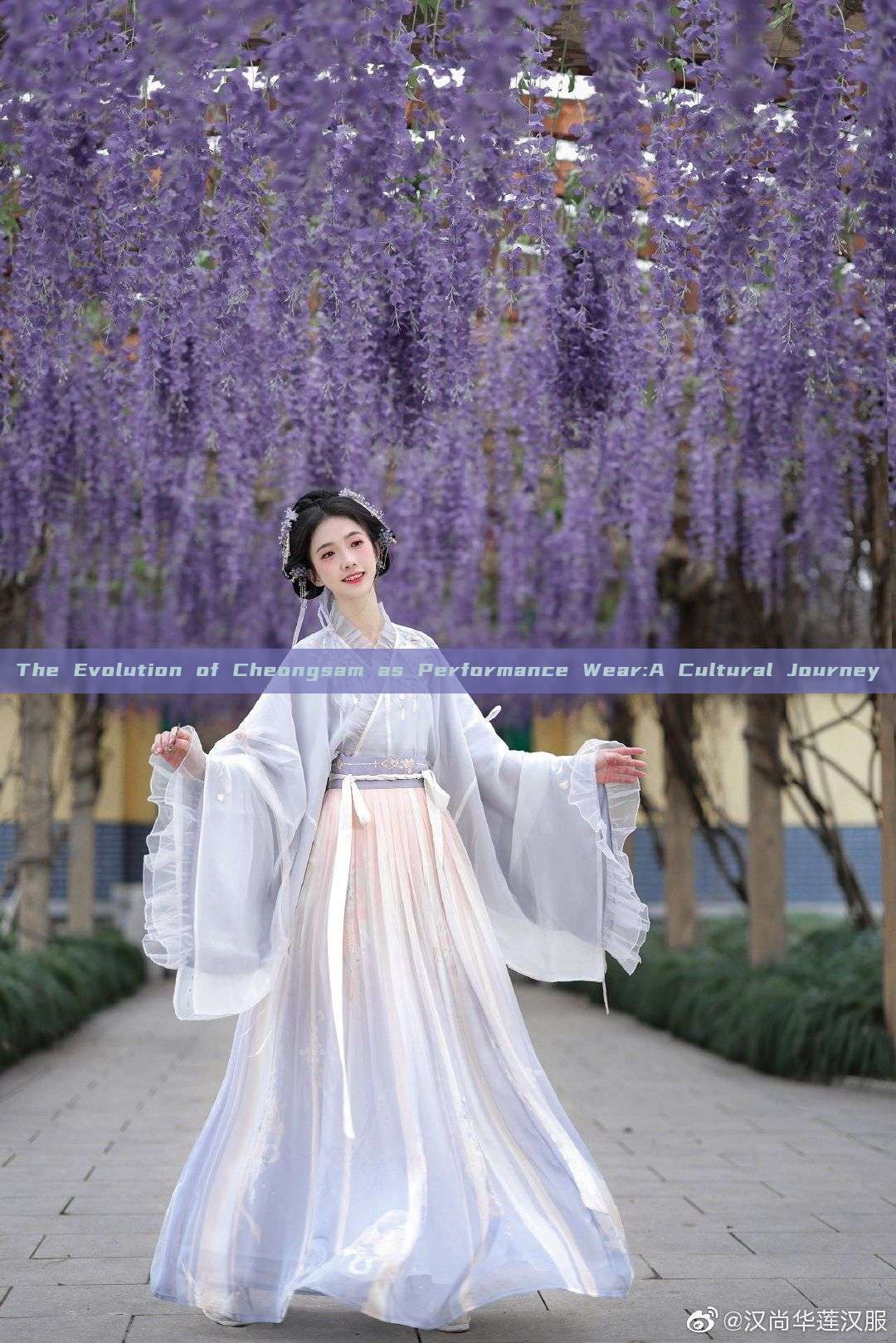 The Evolution of Cheongsam as Performance Wear:A Cultural Journey The Evolution of Cheongsam as Performance Wear:A Cultural Journey
