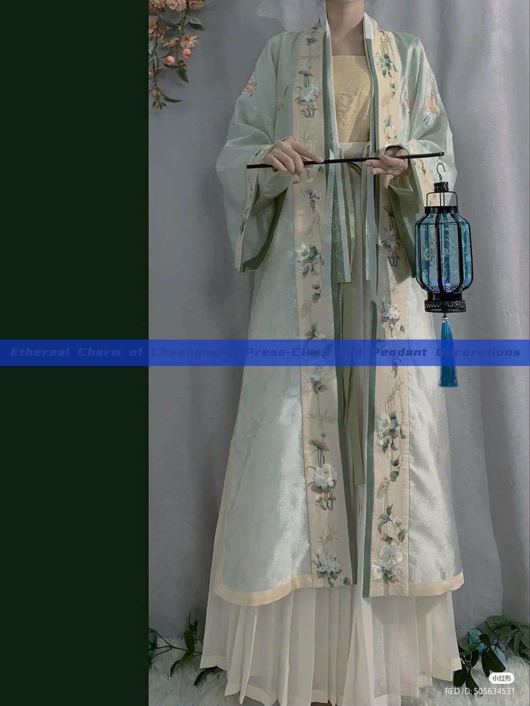 Ethereal Charm of Cheongsams Press-Clasp and Pendant Decorations Ethereal Charm of Cheongsams Press-Clasp and Pendant Decorations