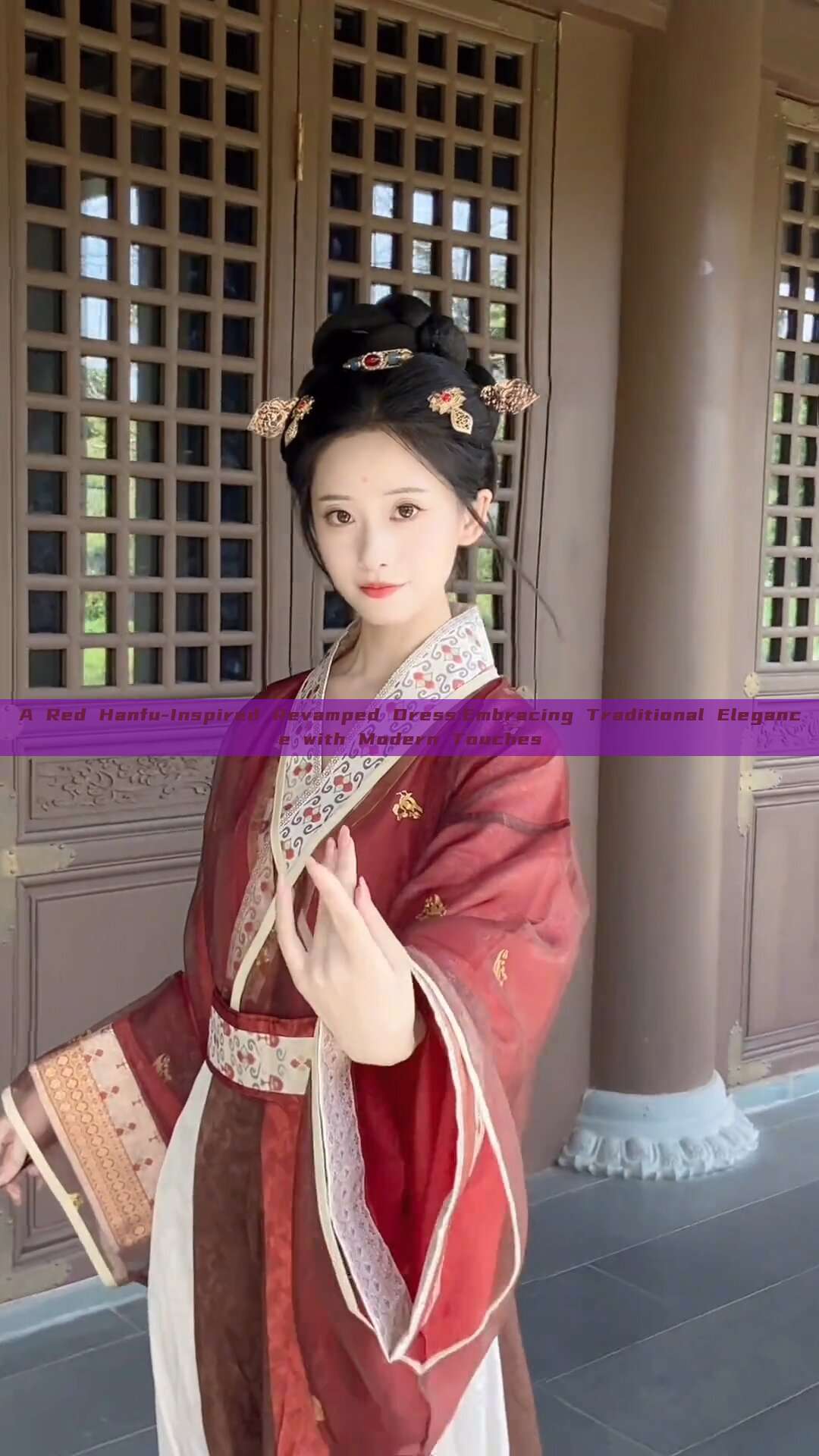 A Red Hanfu-Inspired Revamped Dress:Embracing Traditional Elegance with Modern Touches