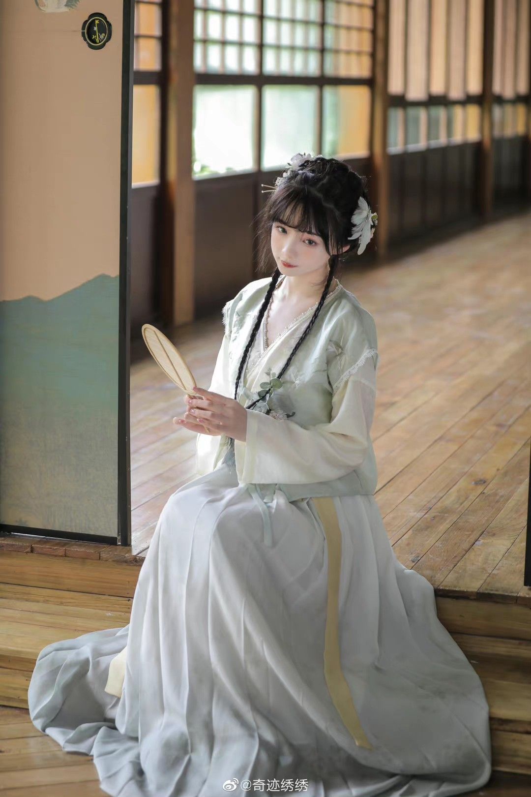 The Symbolic Yellow Cheongsam:A Sign of Success in Every Venture The Symbolic Yellow Cheongsam:A Sign of Success in Every Venture