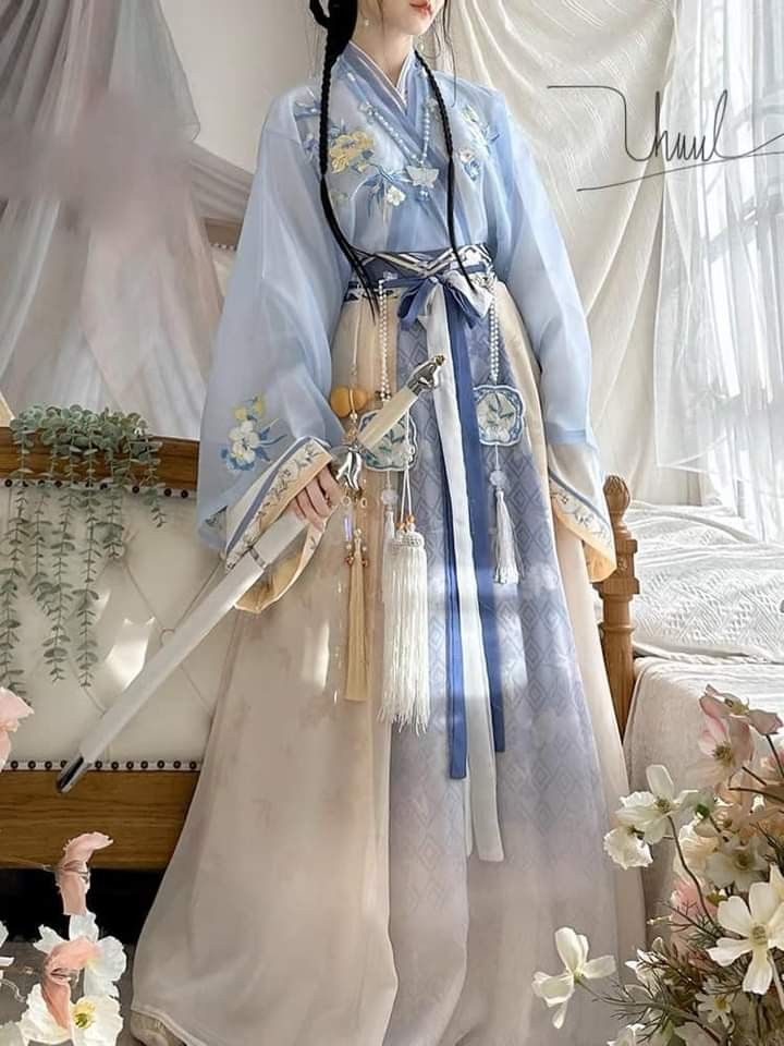Traditional Chinese Elegance:Womens Tang Suit Dress with Chinese-Style Skirt Traditional Chinese Elegance:Womens Tang Suit Dress with Chinese-Style Skirt