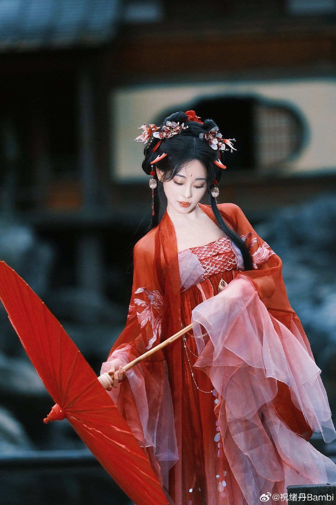 Tang-Style Waist-Length Summer Hanfu:A Journey into Traditional Chinese Elegance Tang-Style Waist-Length Summer Hanfu:A Journey into Traditional Chinese Elegance