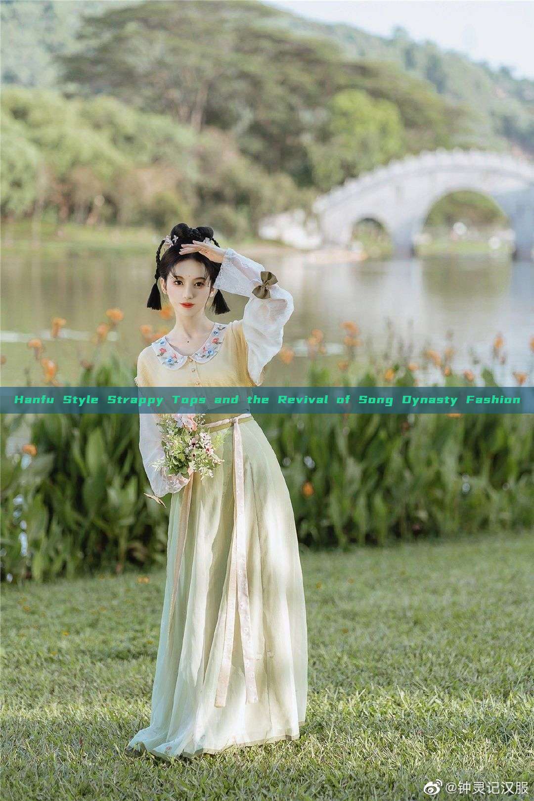 Hanfu Style Strappy Tops and the Revival of Song Dynasty Fashion Hanfu Style Strappy Tops and the Revival of Song Dynasty Fashion