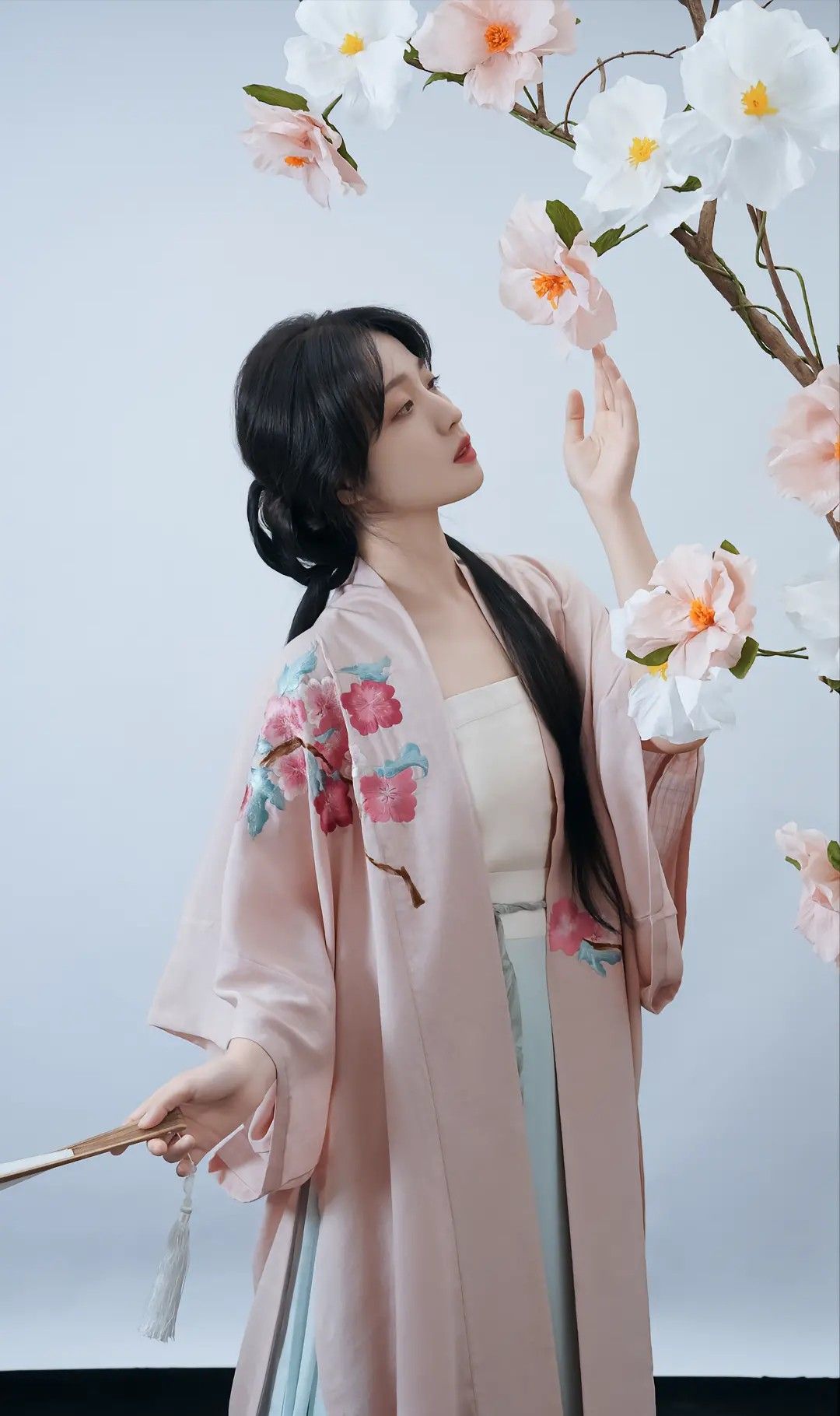 Embracing the Elegance of Womens Dress Qipao:A Guide to Stylish Girls Cheongsam Skirts Embracing the Elegance of Womens Dress Qipao:A Guide to Stylish Girls Cheongsam Skirts