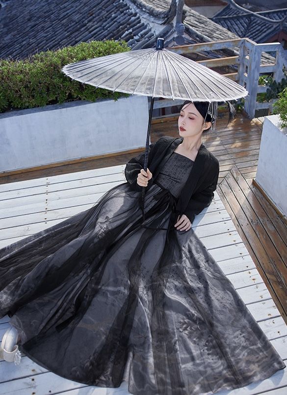 The Rise of Hanfu Bags:Exploring the Traditional Beauty of Chinese Cultural Fashion The Rise of Hanfu Bags:Exploring the Traditional Beauty of Chinese Cultural Fashion