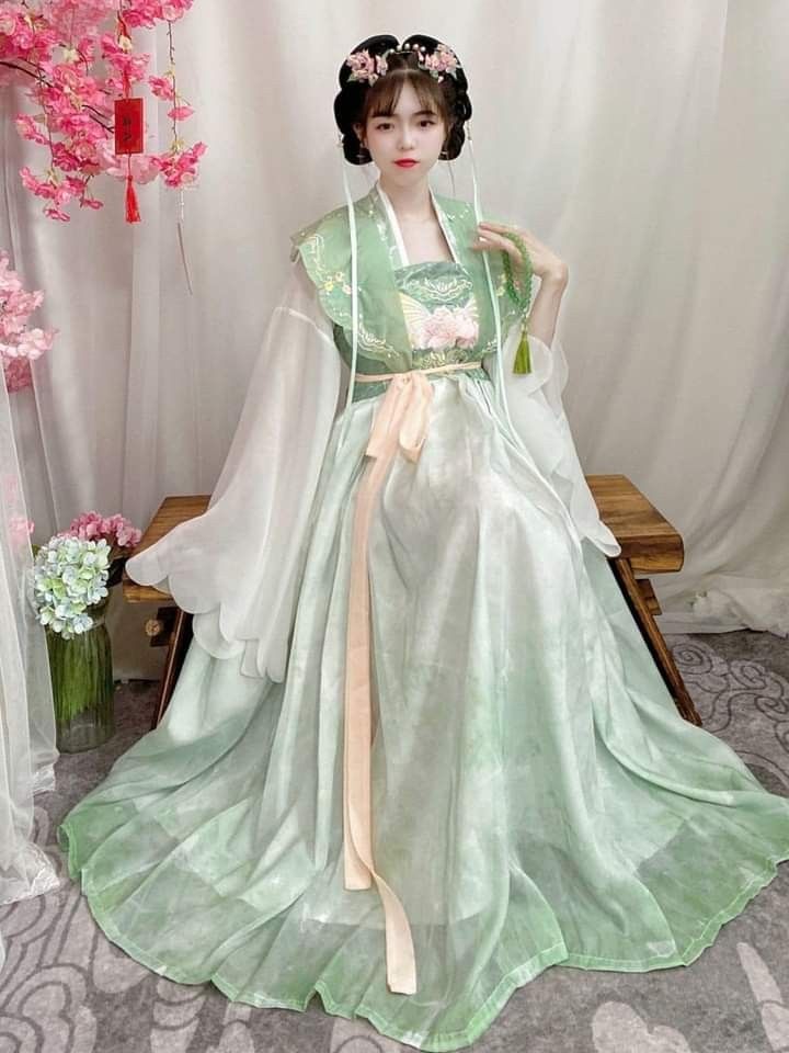 Traditional Chinese Style Tang-Style Disc-Brooch Blouse Traditional Chinese Style Tang-Style Disc-Brooch Blouse