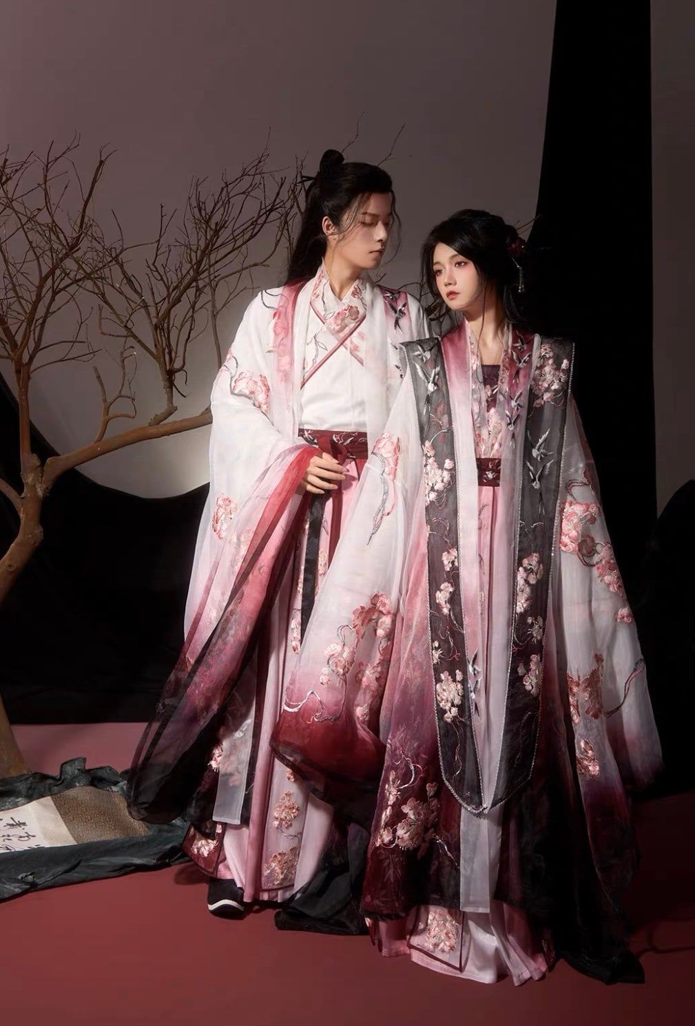 Latest Trends in Doll-collar Cheongsam:Embracing the Elegance of Traditional Style