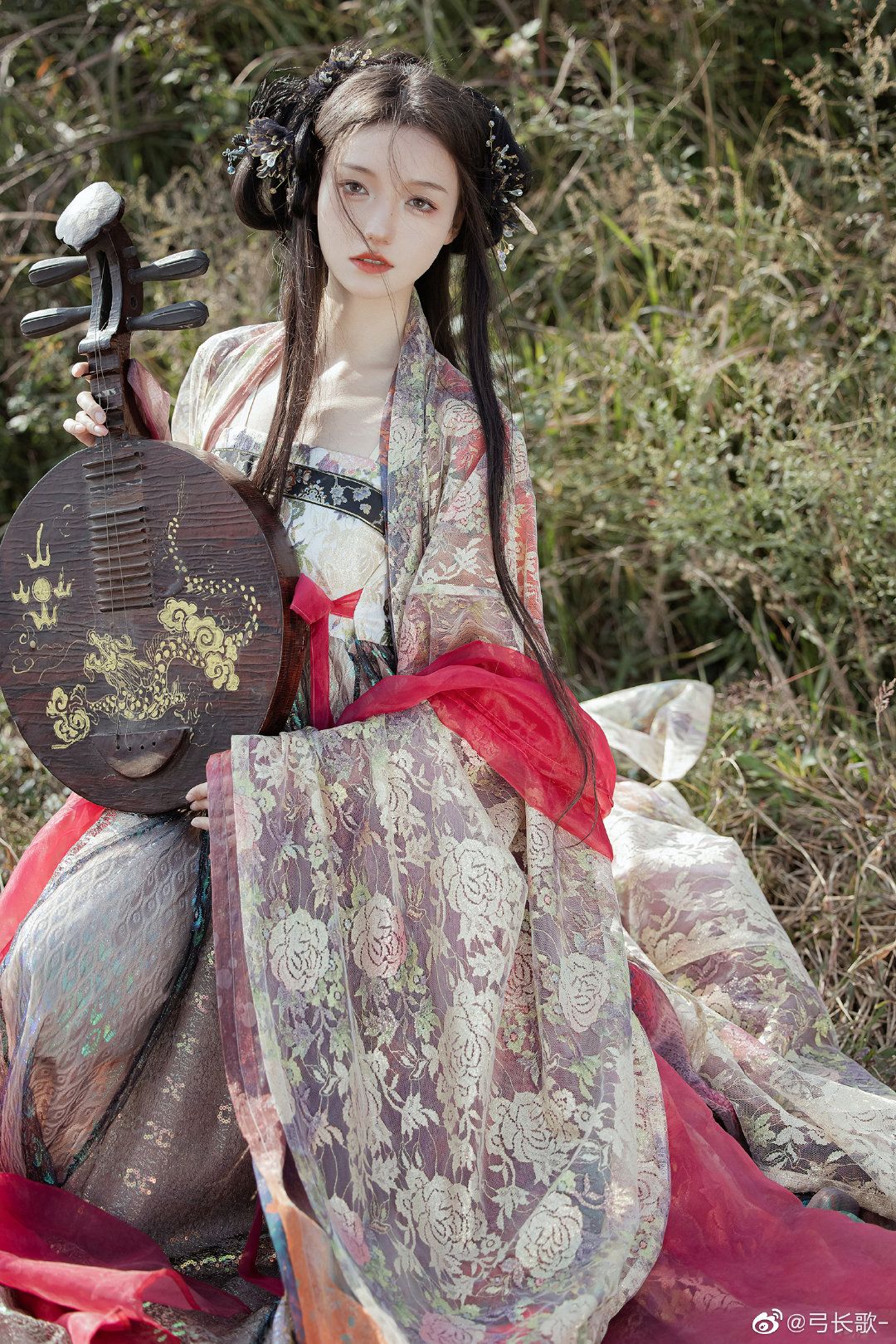 Chinese New Year Celebration:A Girls Qipao Dress as a Symbol of Tradition and Joy Chinese New Year Celebration:A Girls Qipao Dress as a Symbol of Tradition and Joy
