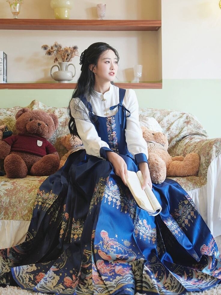 The Rise of the Affordable Hanfu Fashionistas:Understanding the World of Cheaper Hanfu for Women The Rise of the Affordable Hanfu Fashionistas:Understanding the World of Cheaper Hanfu for Women