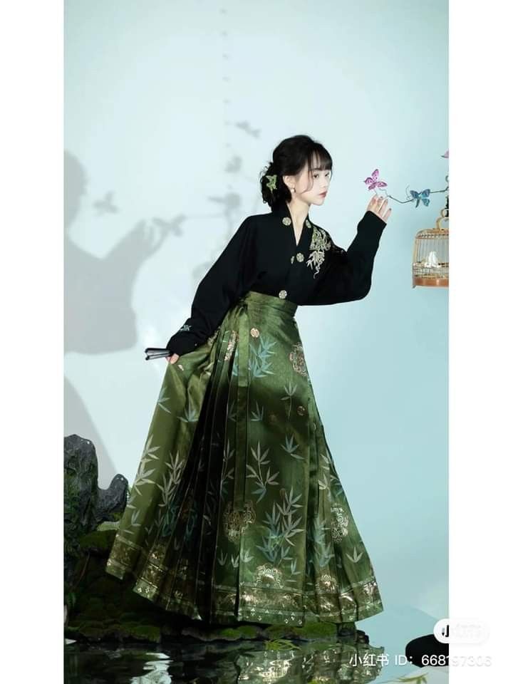 Ancient Charm of Hanfu Eardrops:A Glimpse into Traditional Chinese Beauty Ancient Charm of Hanfu Eardrops:A Glimpse into Traditional Chinese Beauty